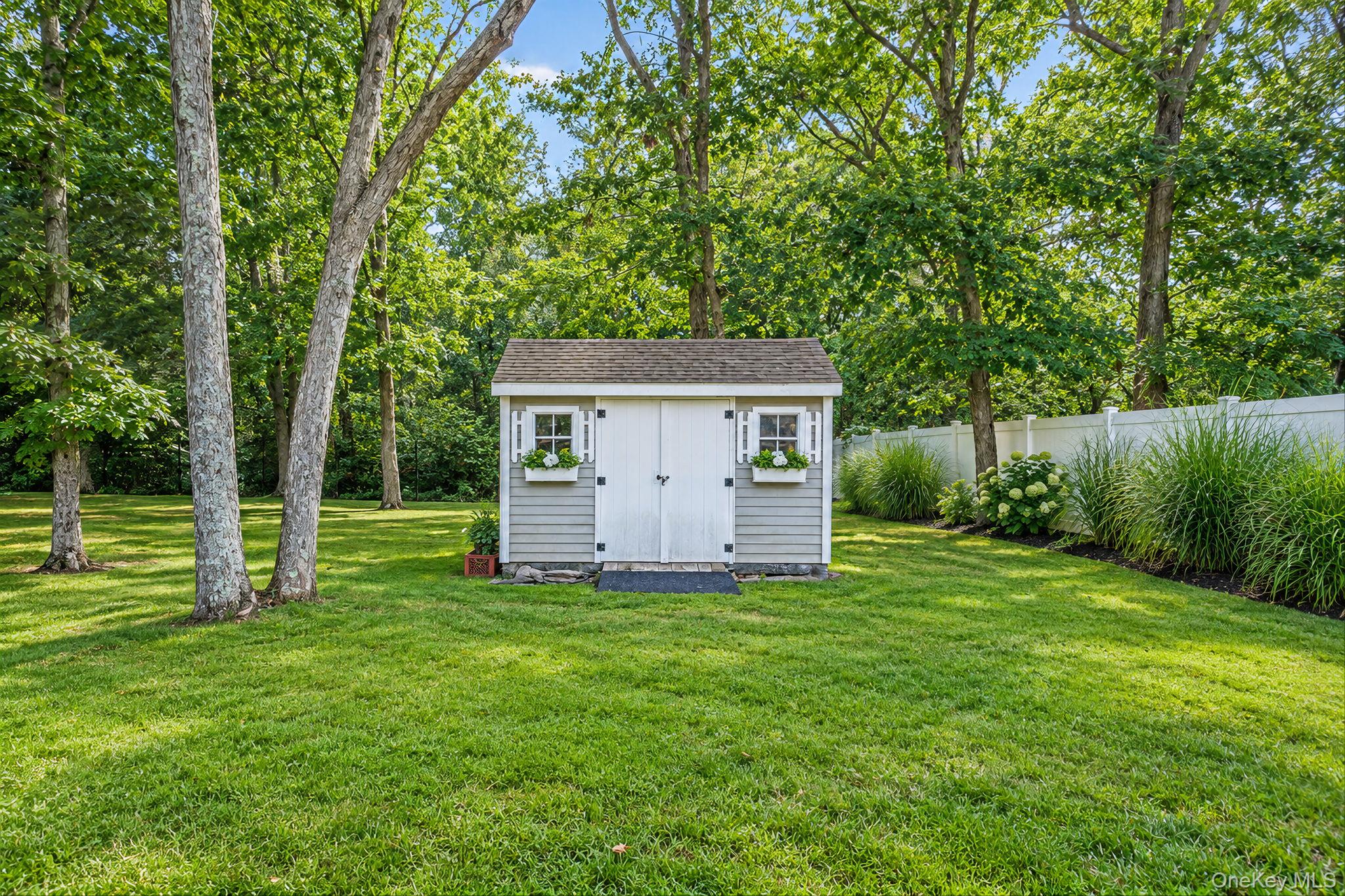 8 Sommerset Drive Property Photo 43