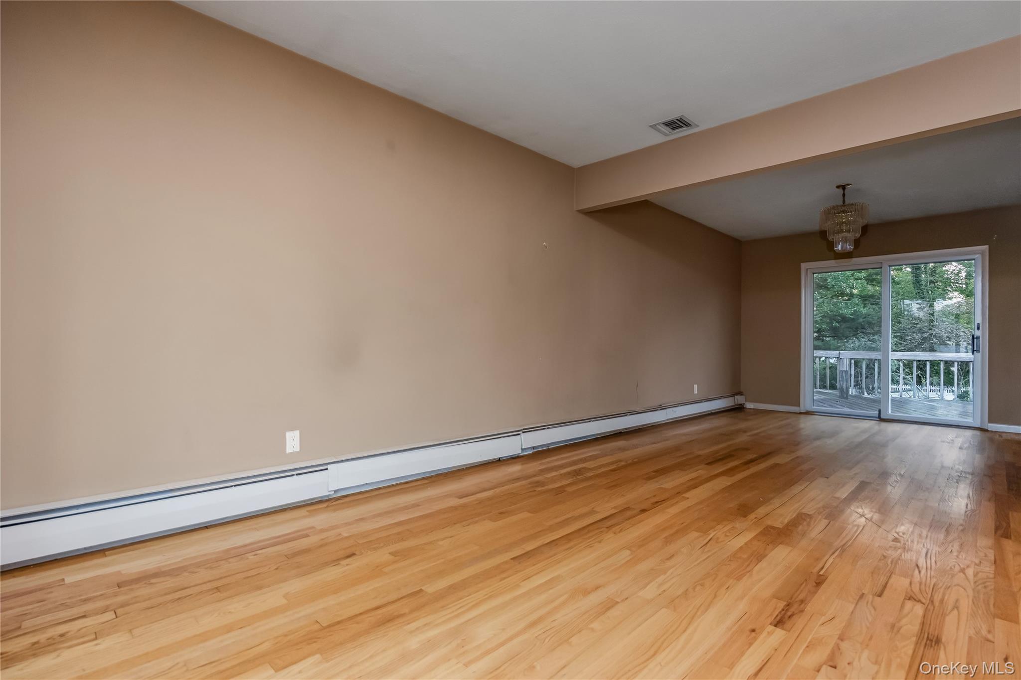 35 Eagle Lane Property Photo 6