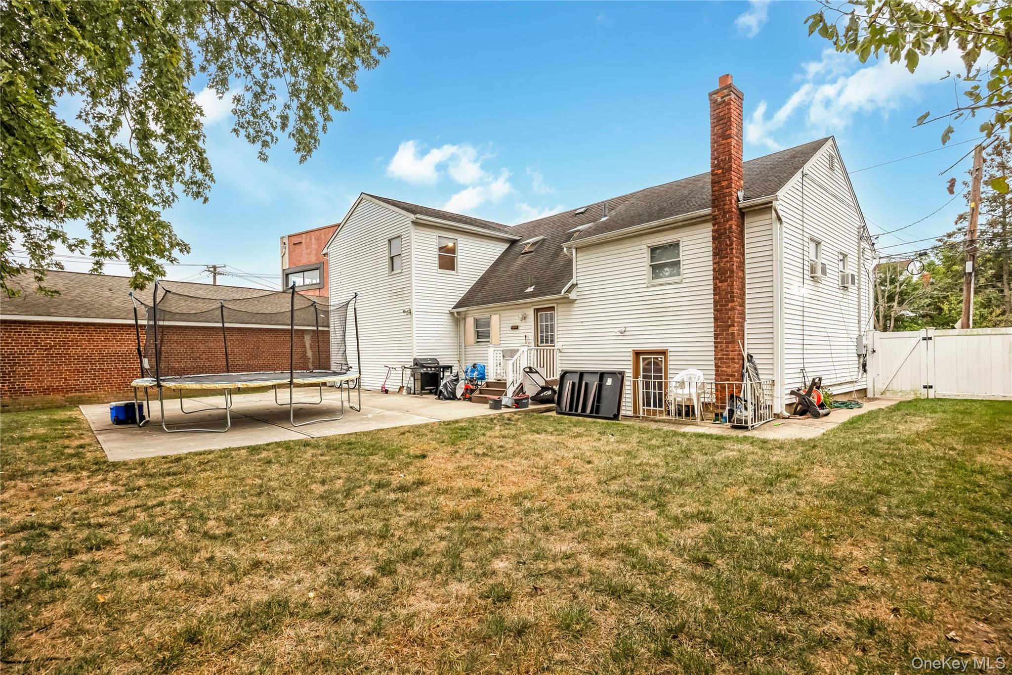 204 Bayside Avenue Property Photo 5