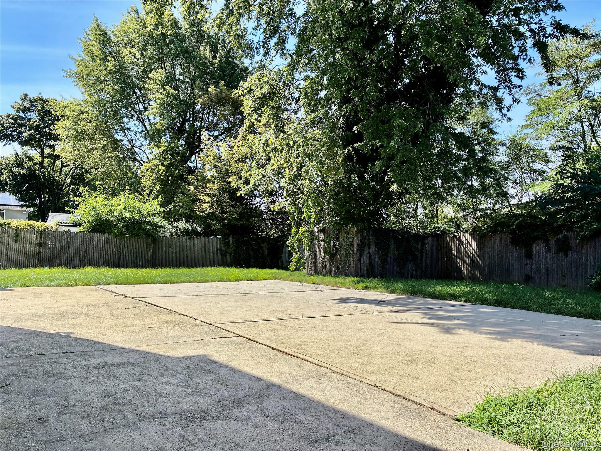 204 Bayside Avenue Property Photo 22