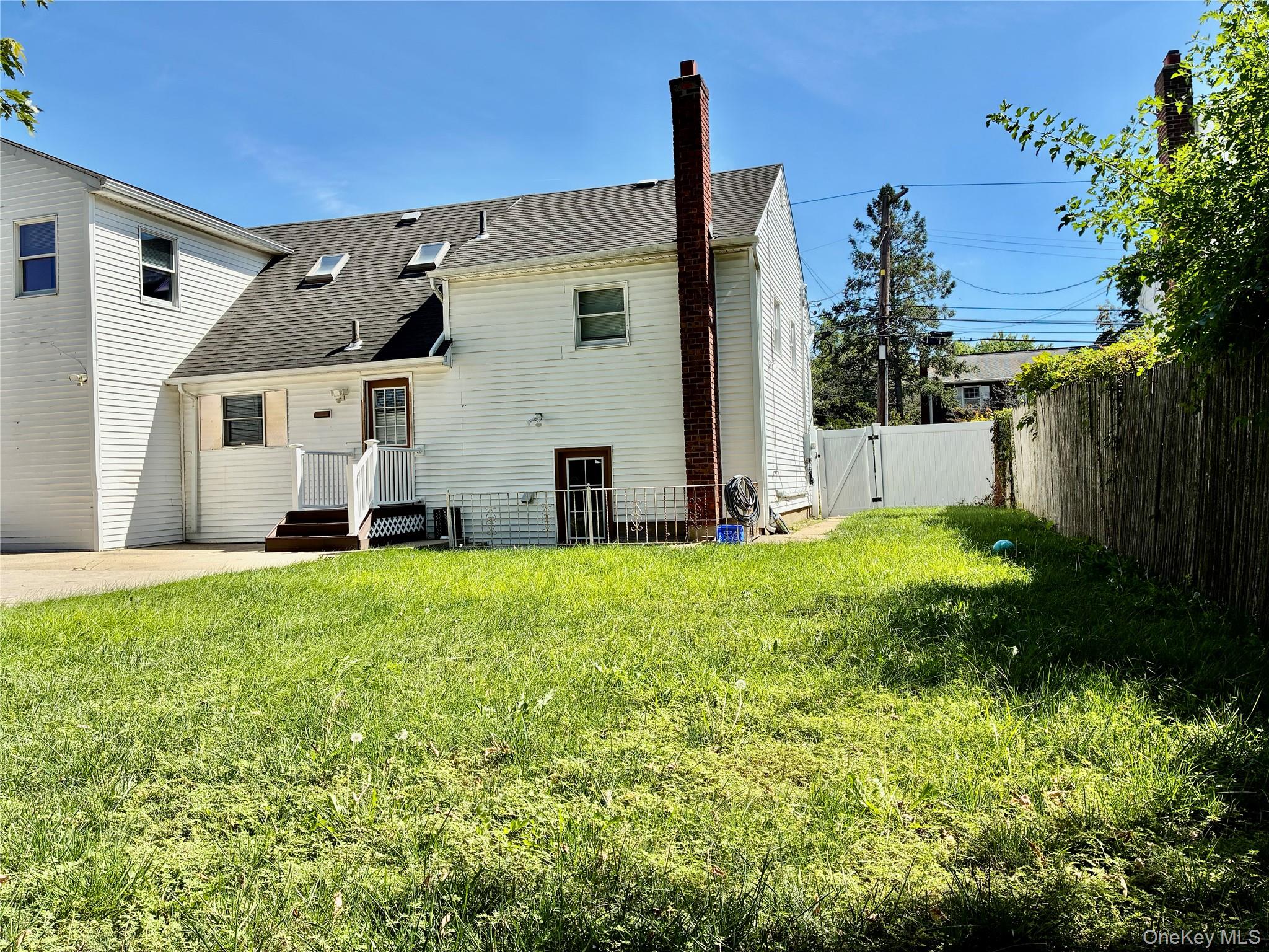 204 Bayside Avenue Property Photo 23