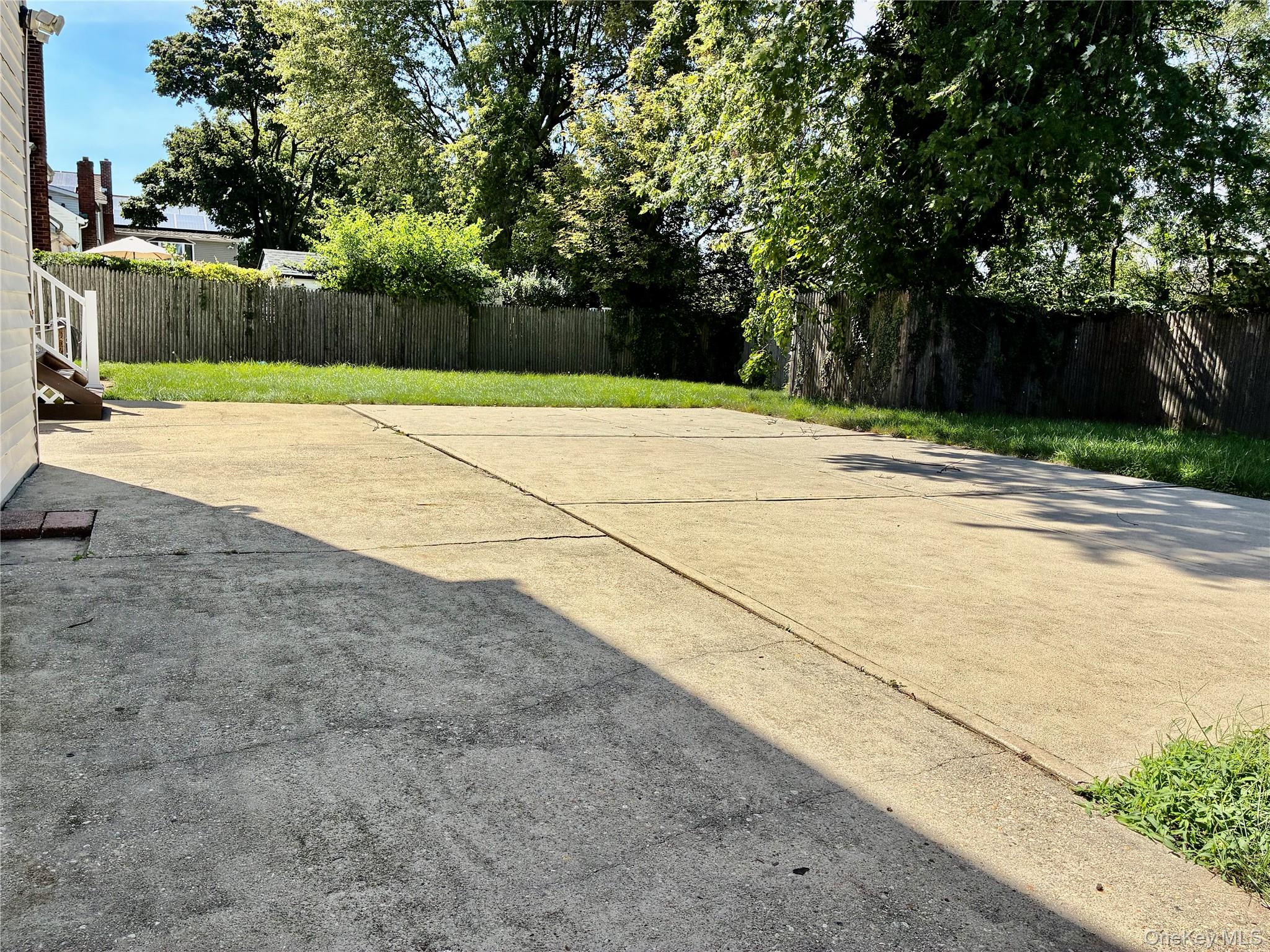 204 Bayside Avenue Property Photo 25