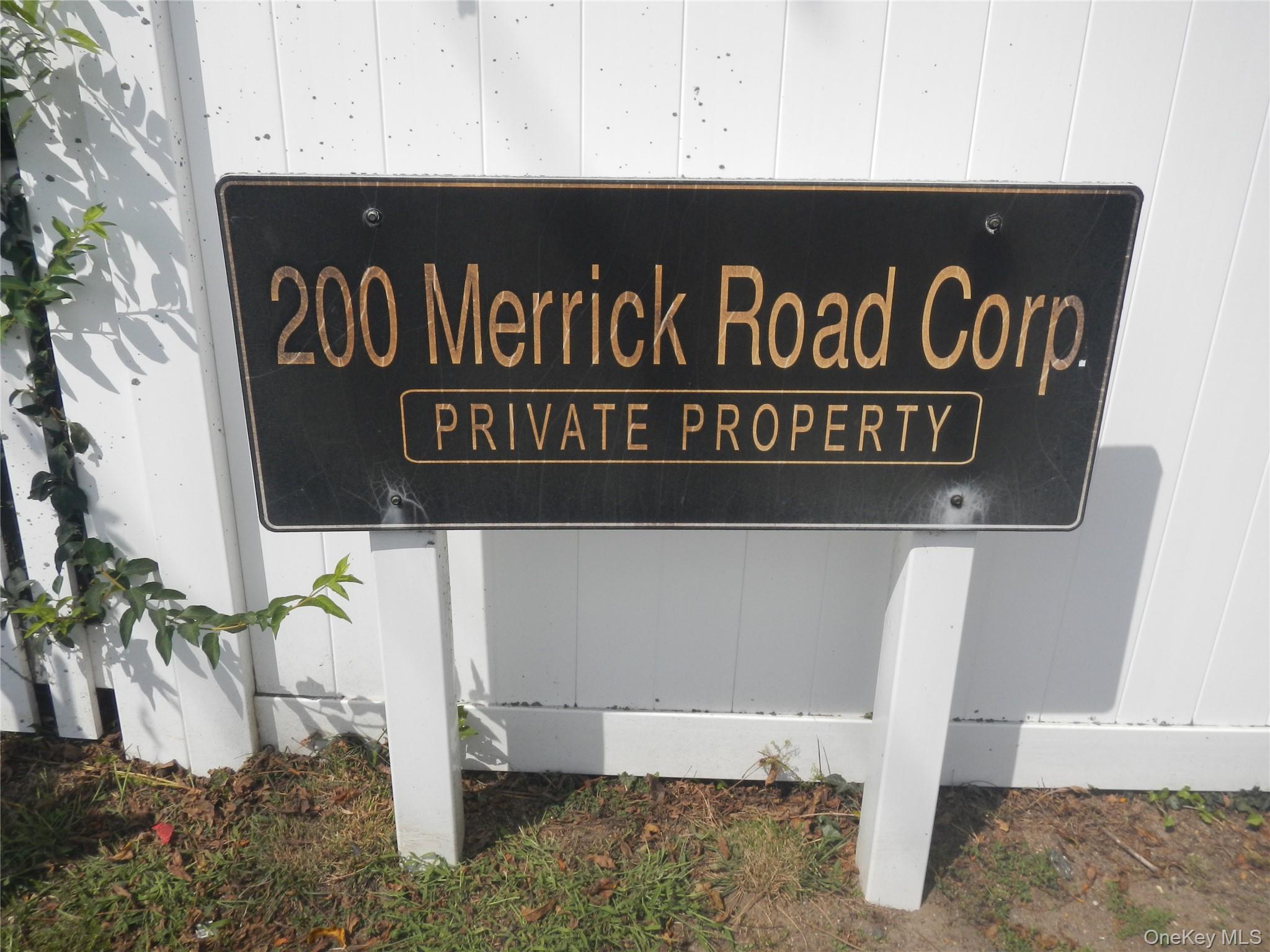 200 Merrick Road H Property Photo 9