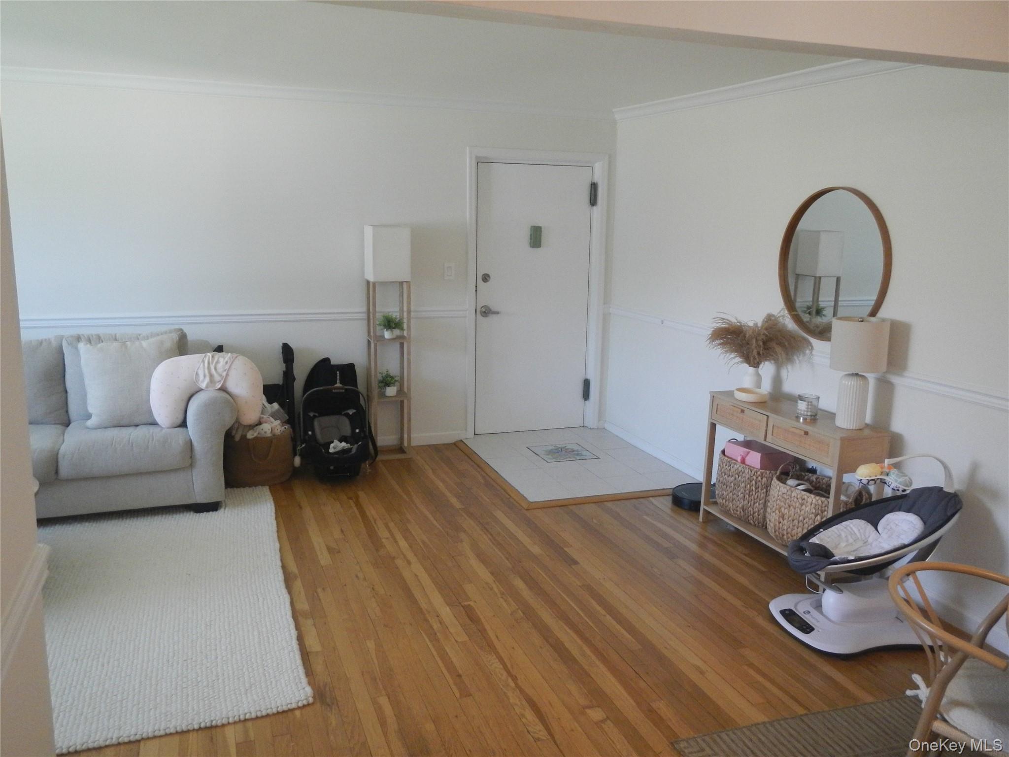 200 Merrick Road H Property Photo 12