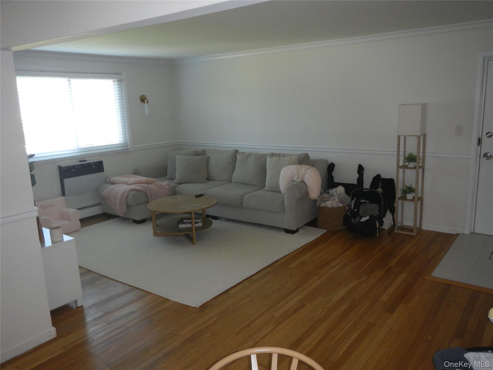 200 Merrick Road H Property Photo 14