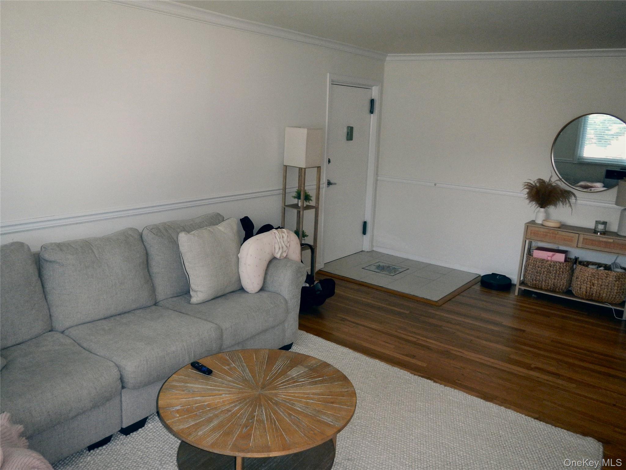 200 Merrick Road H Property Photo 15