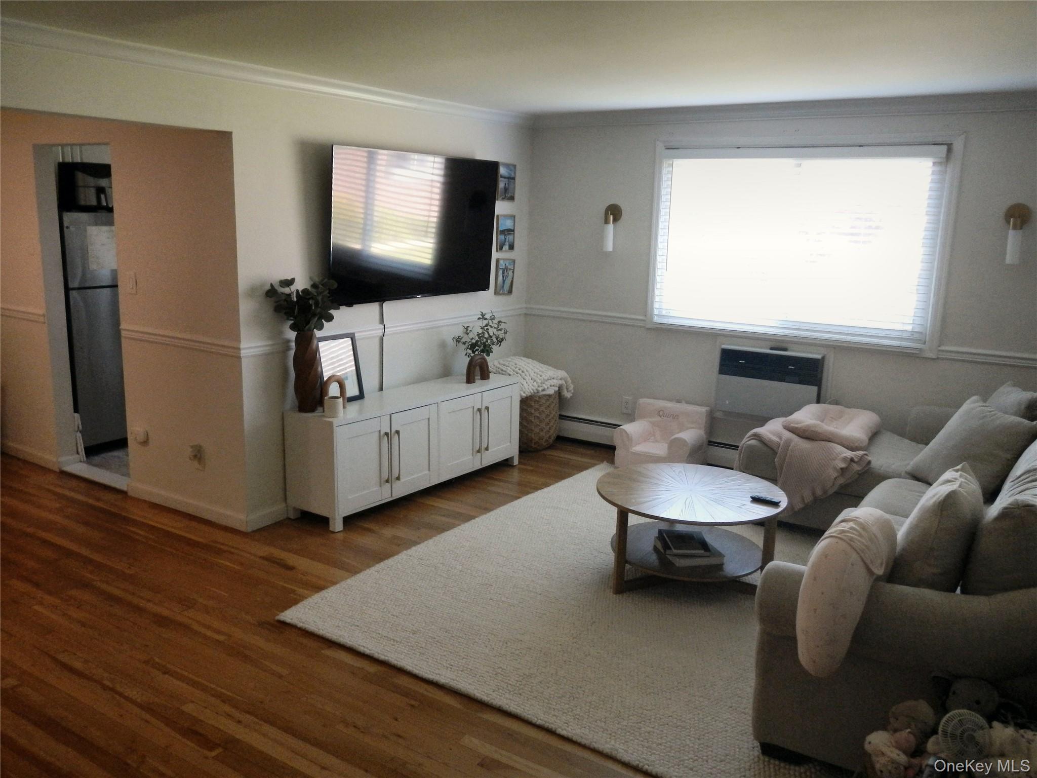200 Merrick Road H Property Photo 17