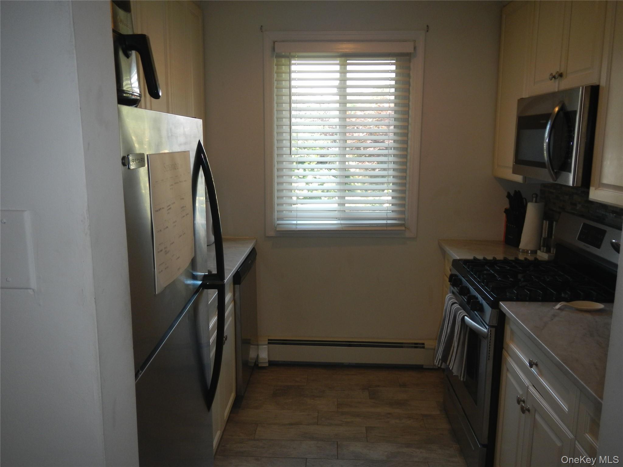 200 Merrick Road H Property Photo 20