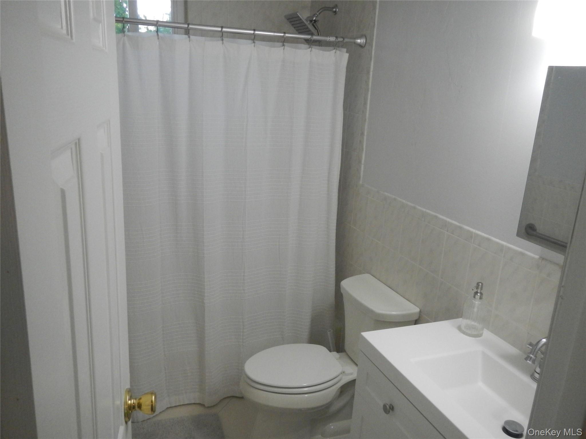 200 Merrick Road H Property Photo 25