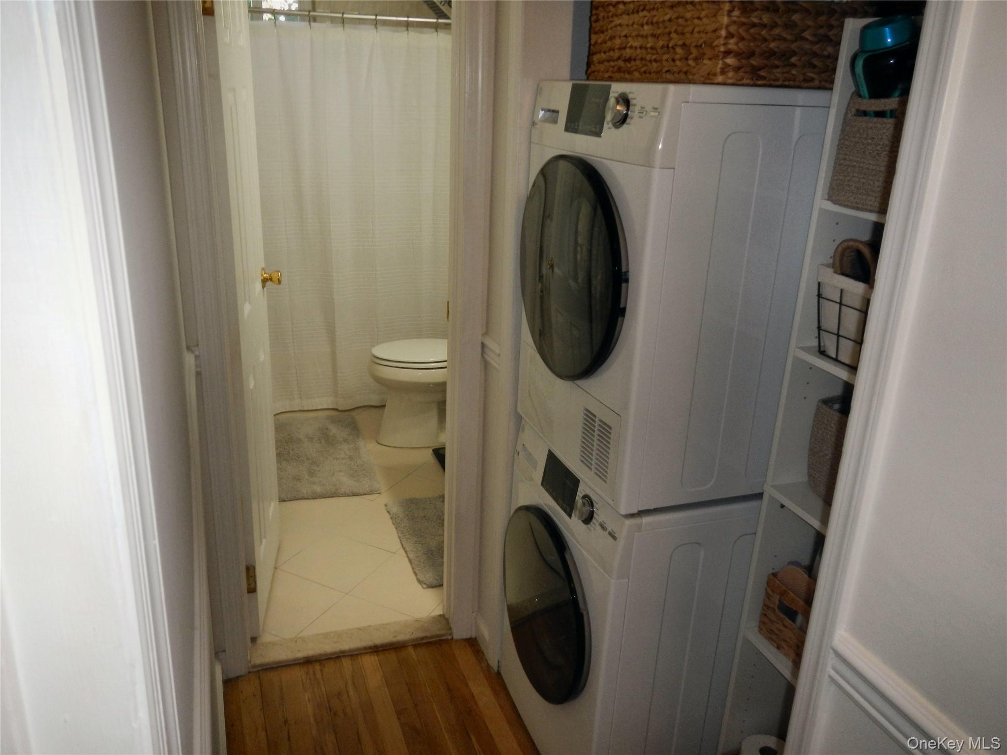 200 Merrick Road H Property Photo 26