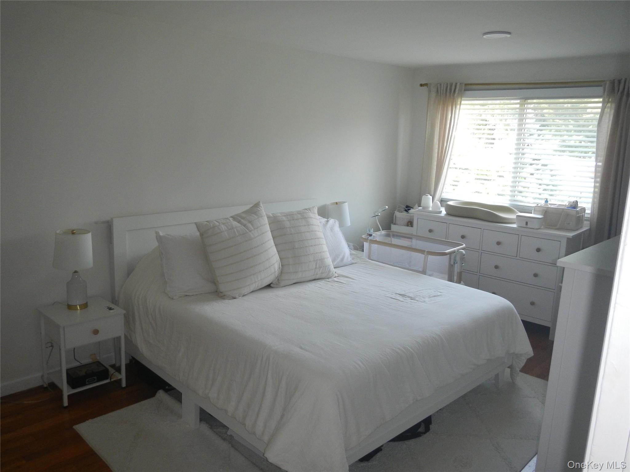 200 Merrick Road H Property Photo 27