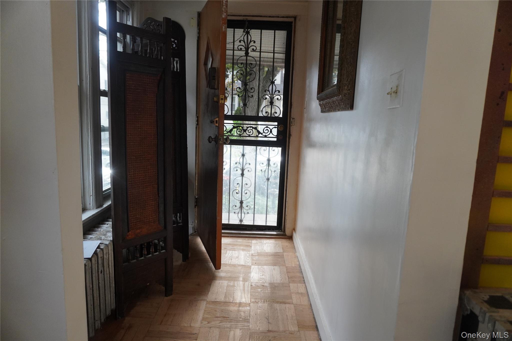 4350 Grace Avenue Property Photo 2
