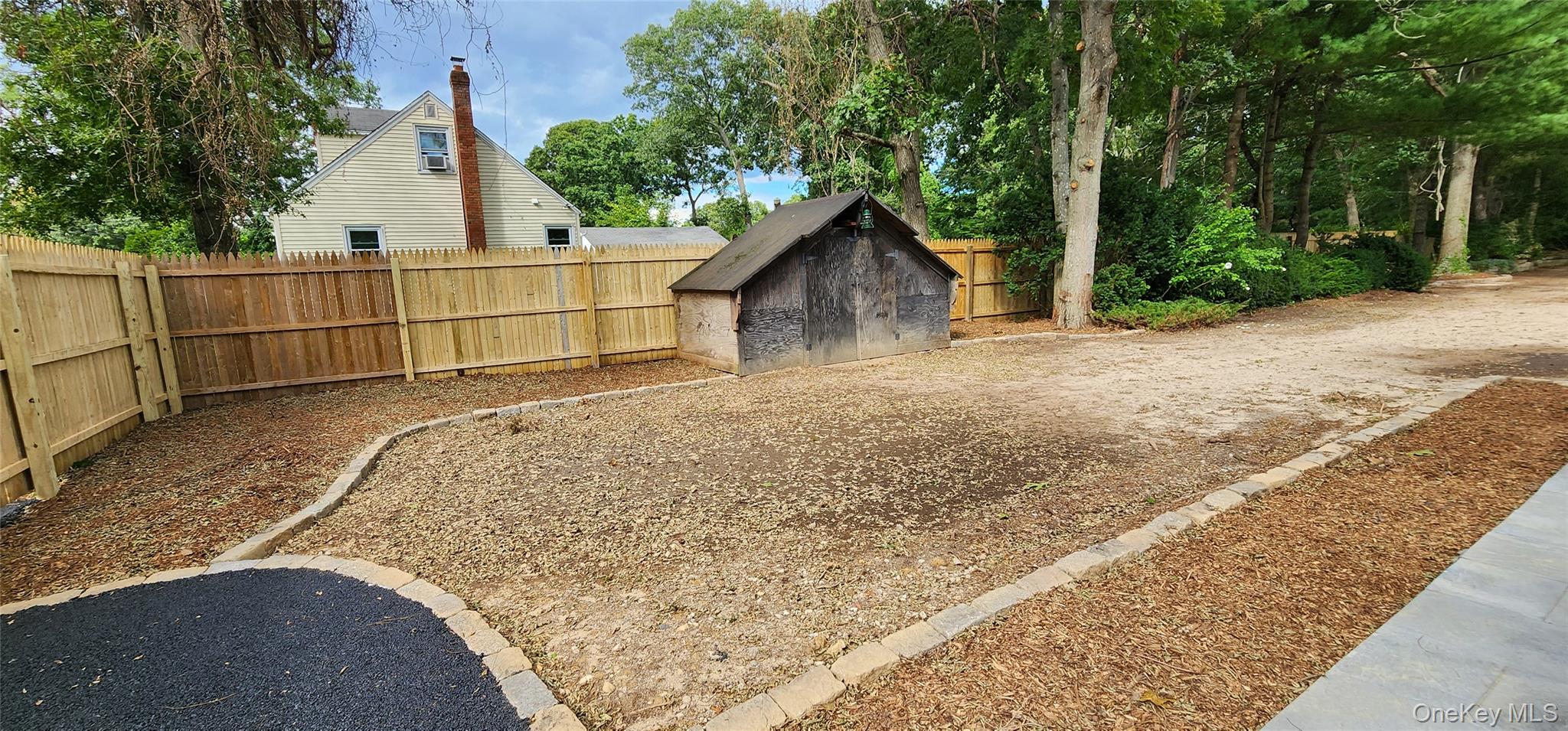 430 Boxwood Drive Property Photo 6