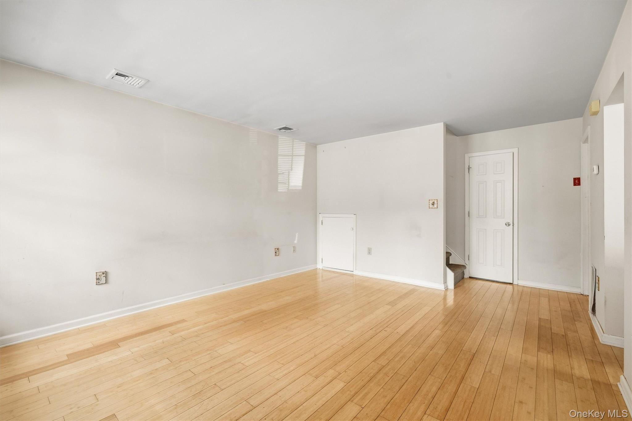 91 Jimal Drive Property Photo 5