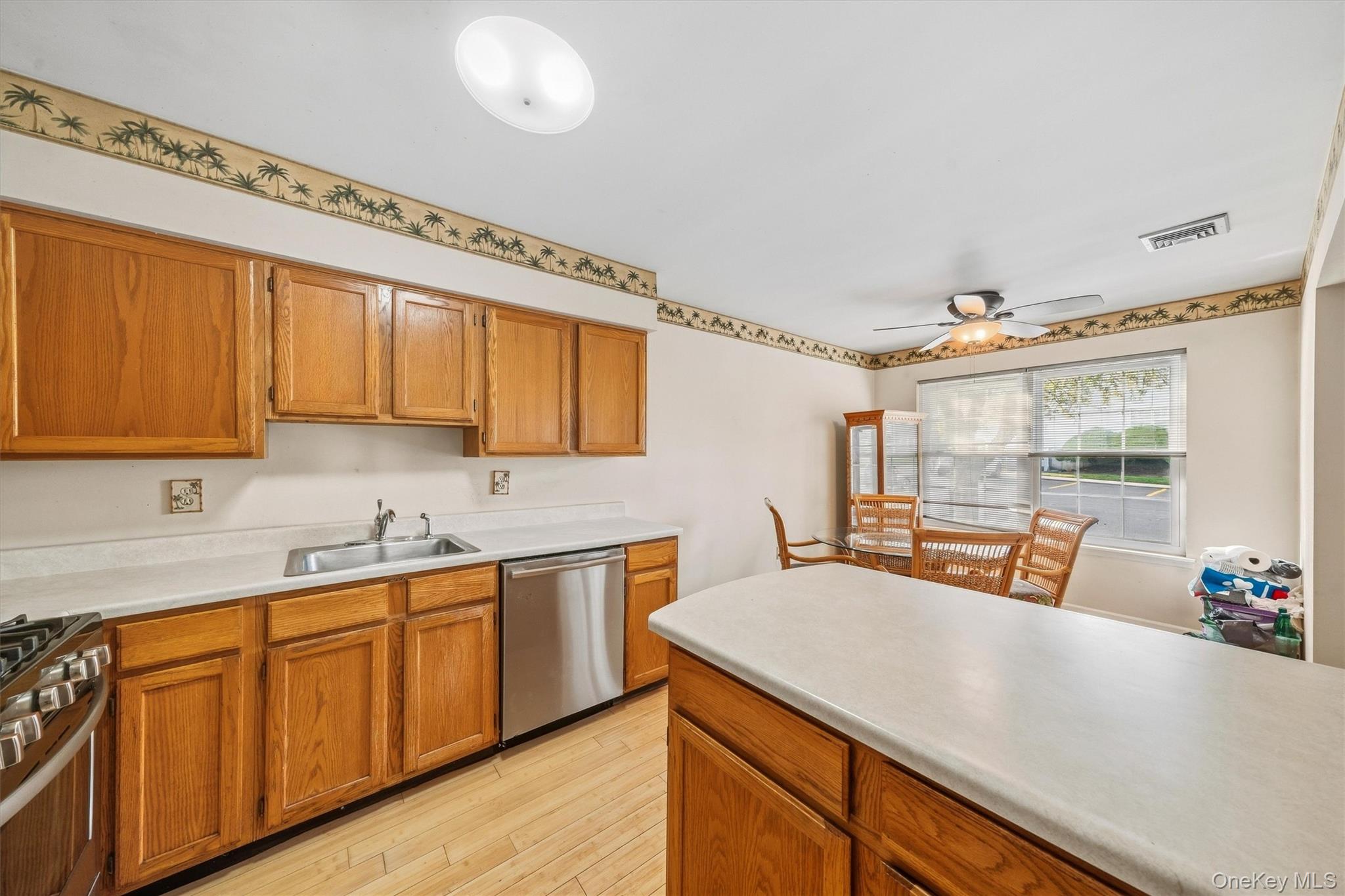 91 Jimal Drive Property Photo 12