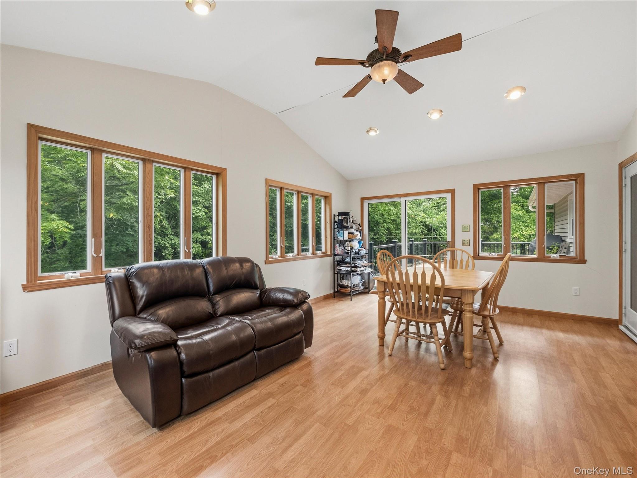 14 Karl Court Property Photo 17