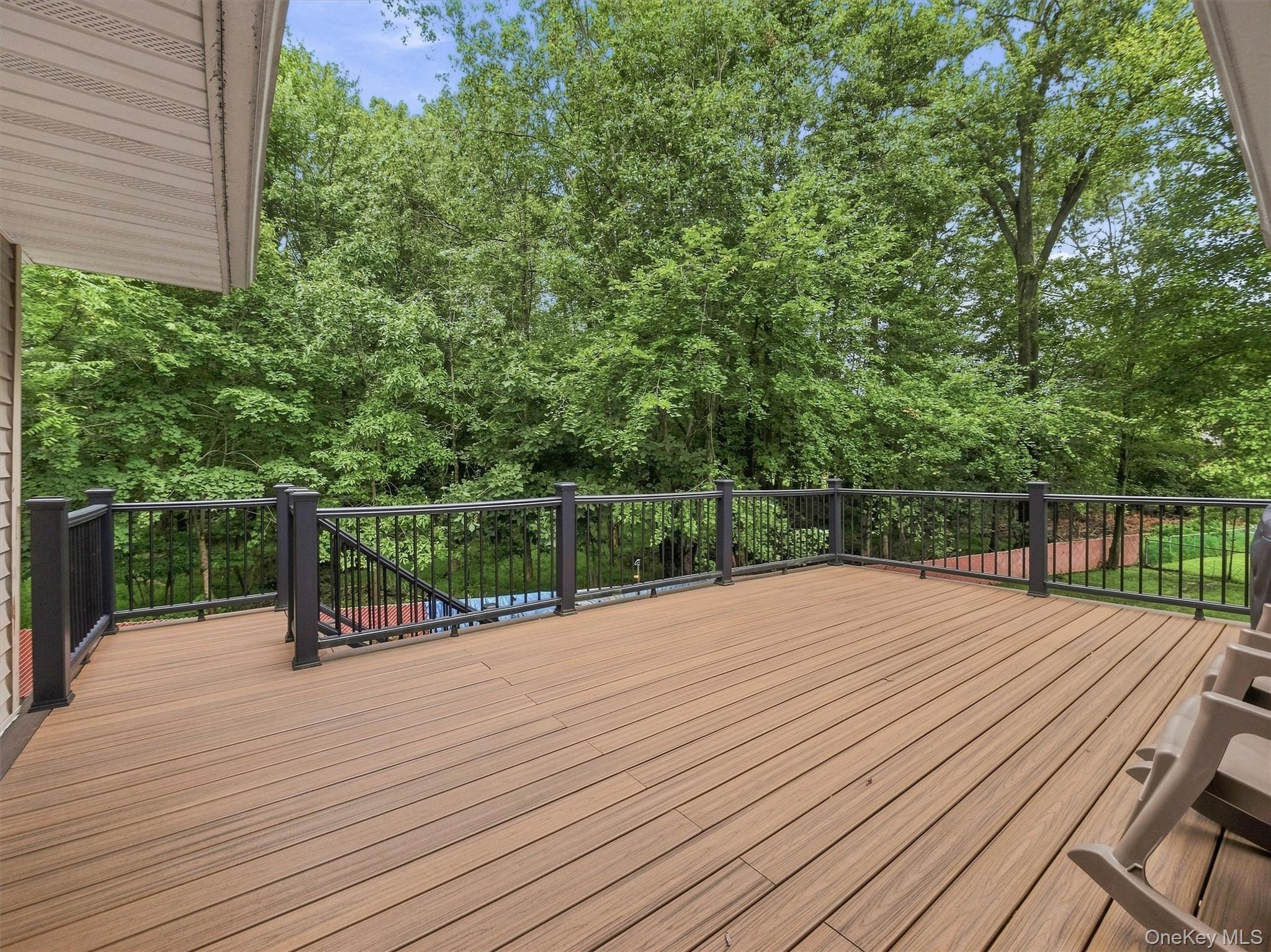 14 Karl Court Property Photo 34