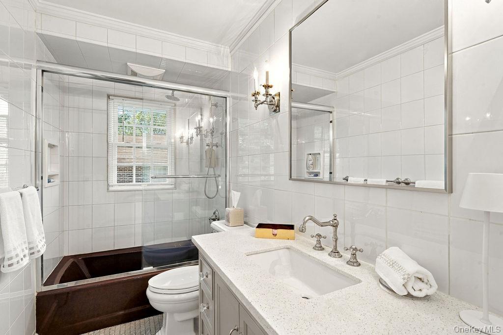 4 Bayview Circle Property Photo 15