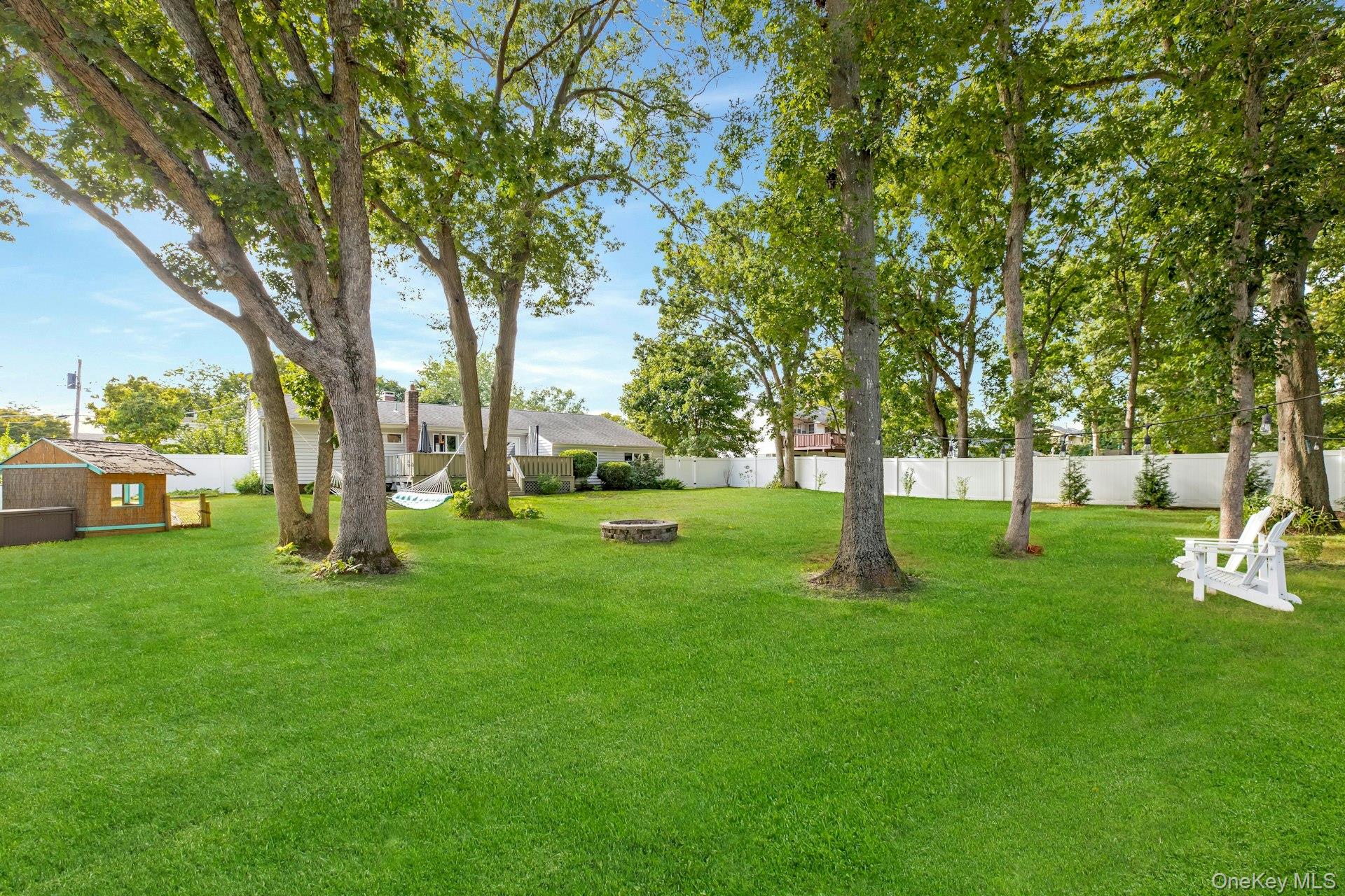 941 Montauk Avenue Property Photo 18