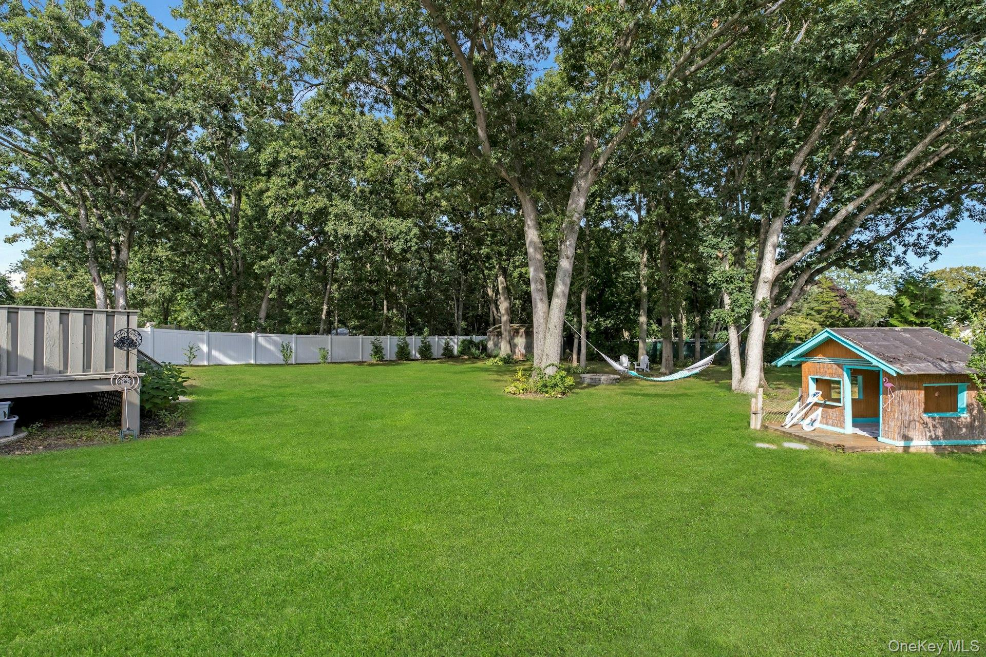 941 Montauk Avenue Property Photo 19