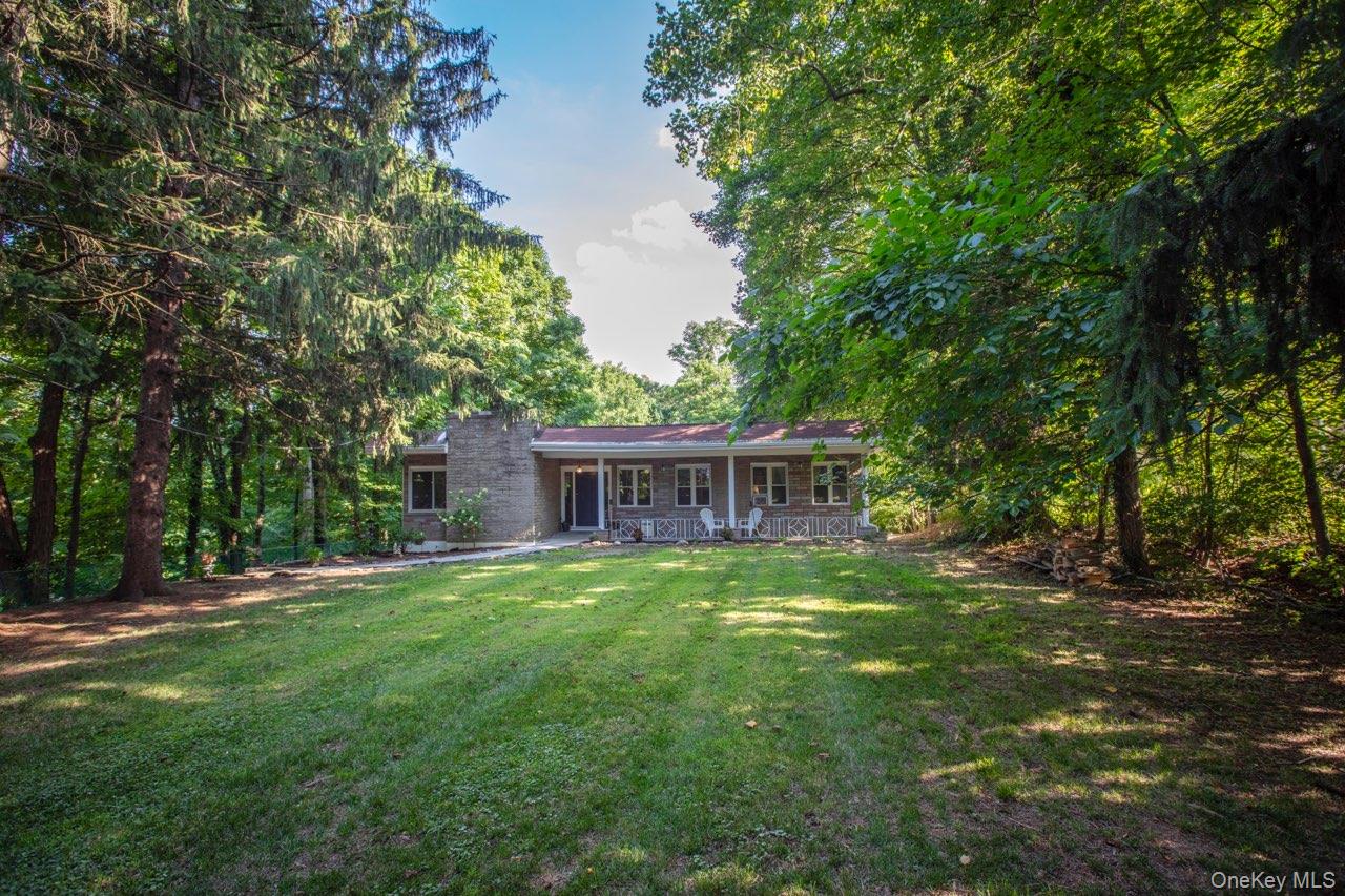 1553 Strawberry Road Property Photo 8