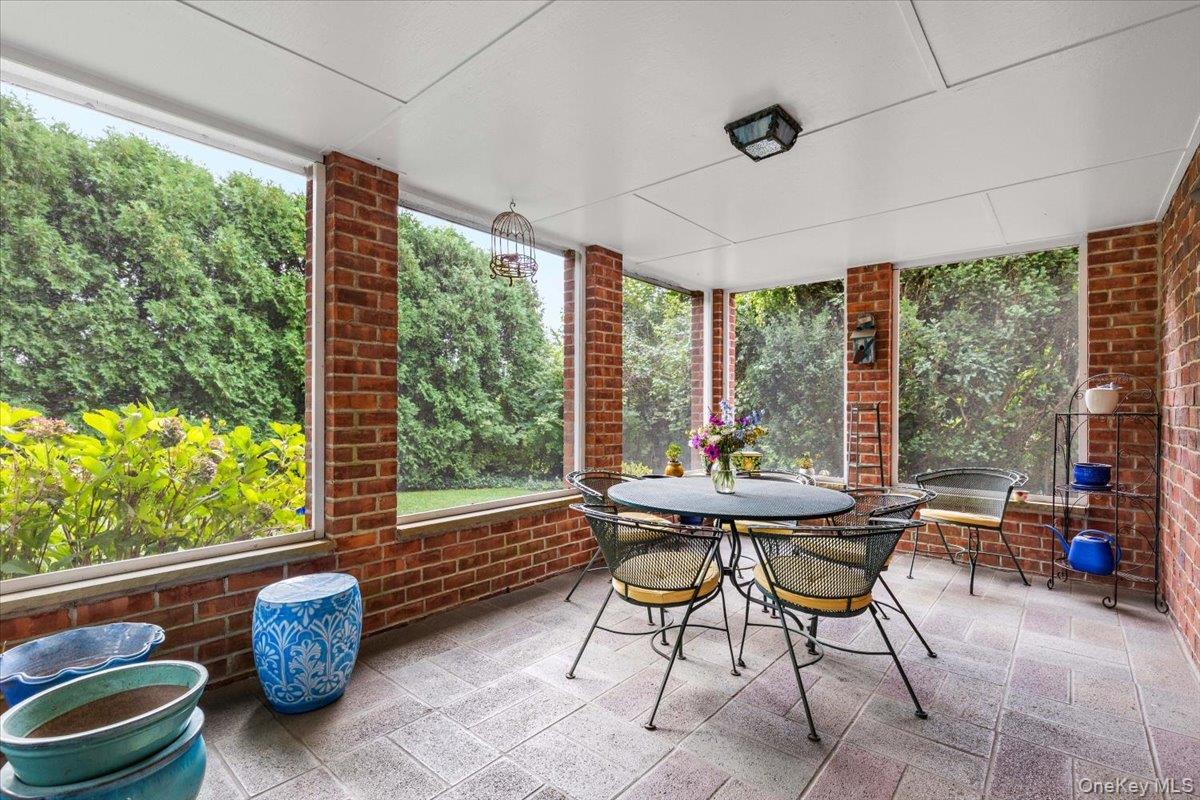1211 Park Avenue Property Photo 11