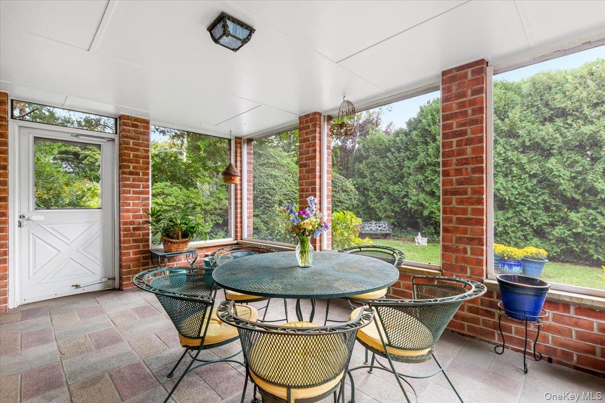 1211 Park Avenue Property Photo 12