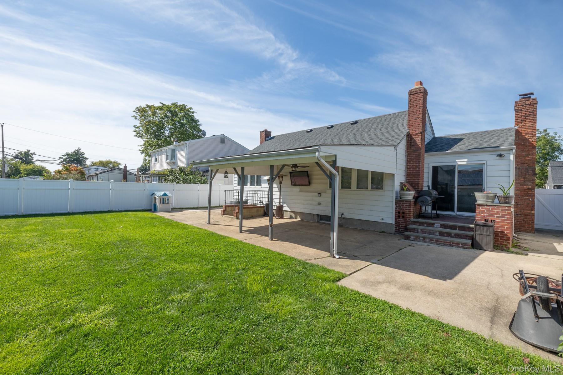 104 Justice Street Property Photo 17