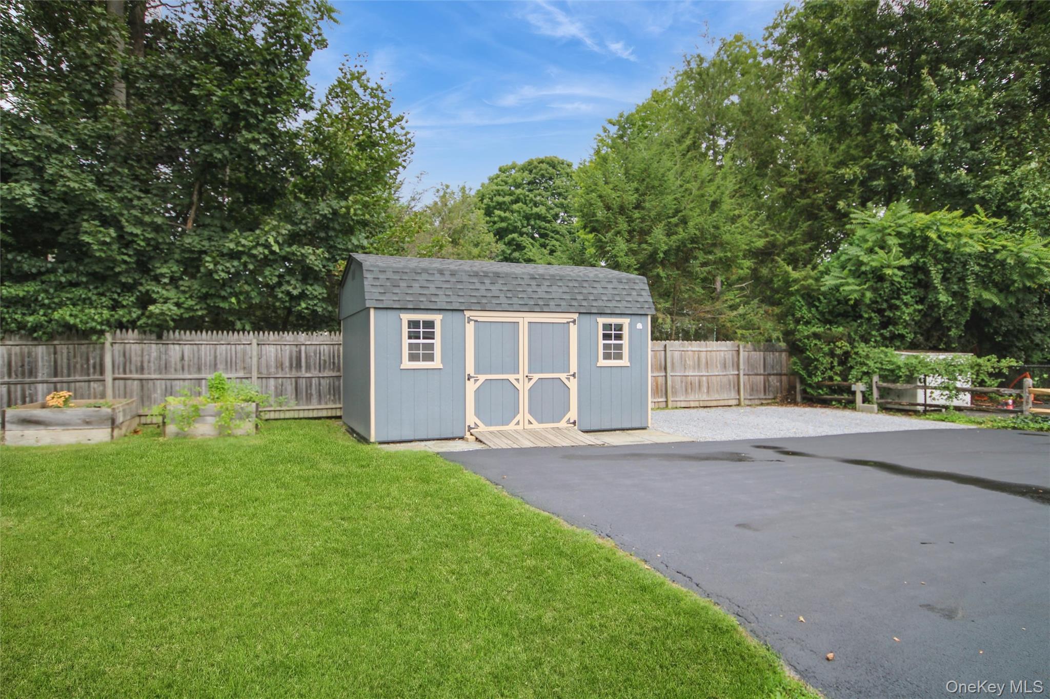 183 Fulton Street Property Photo 7