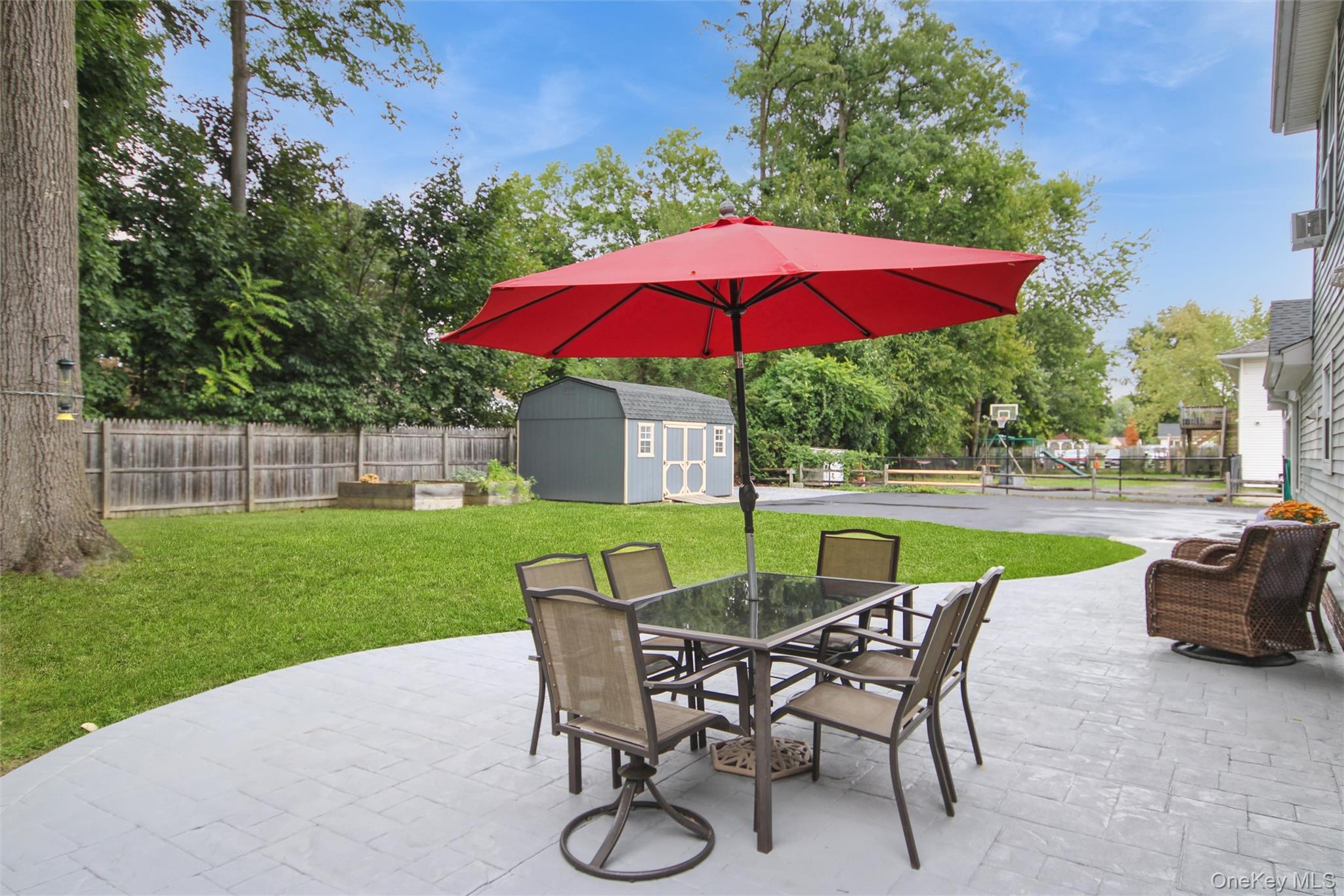 183 Fulton Street Property Photo 8