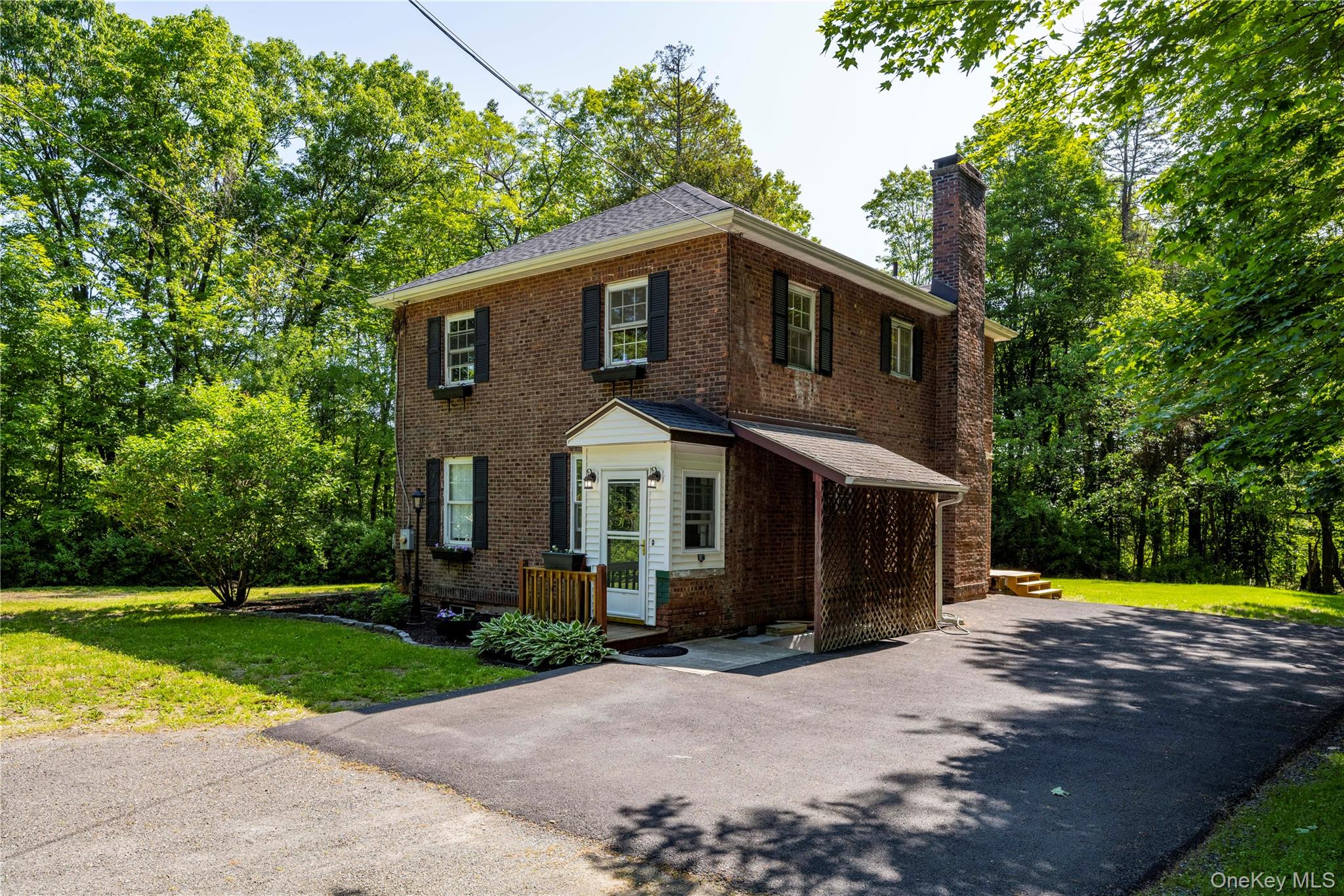 43 Leslie Road Property Photo 1