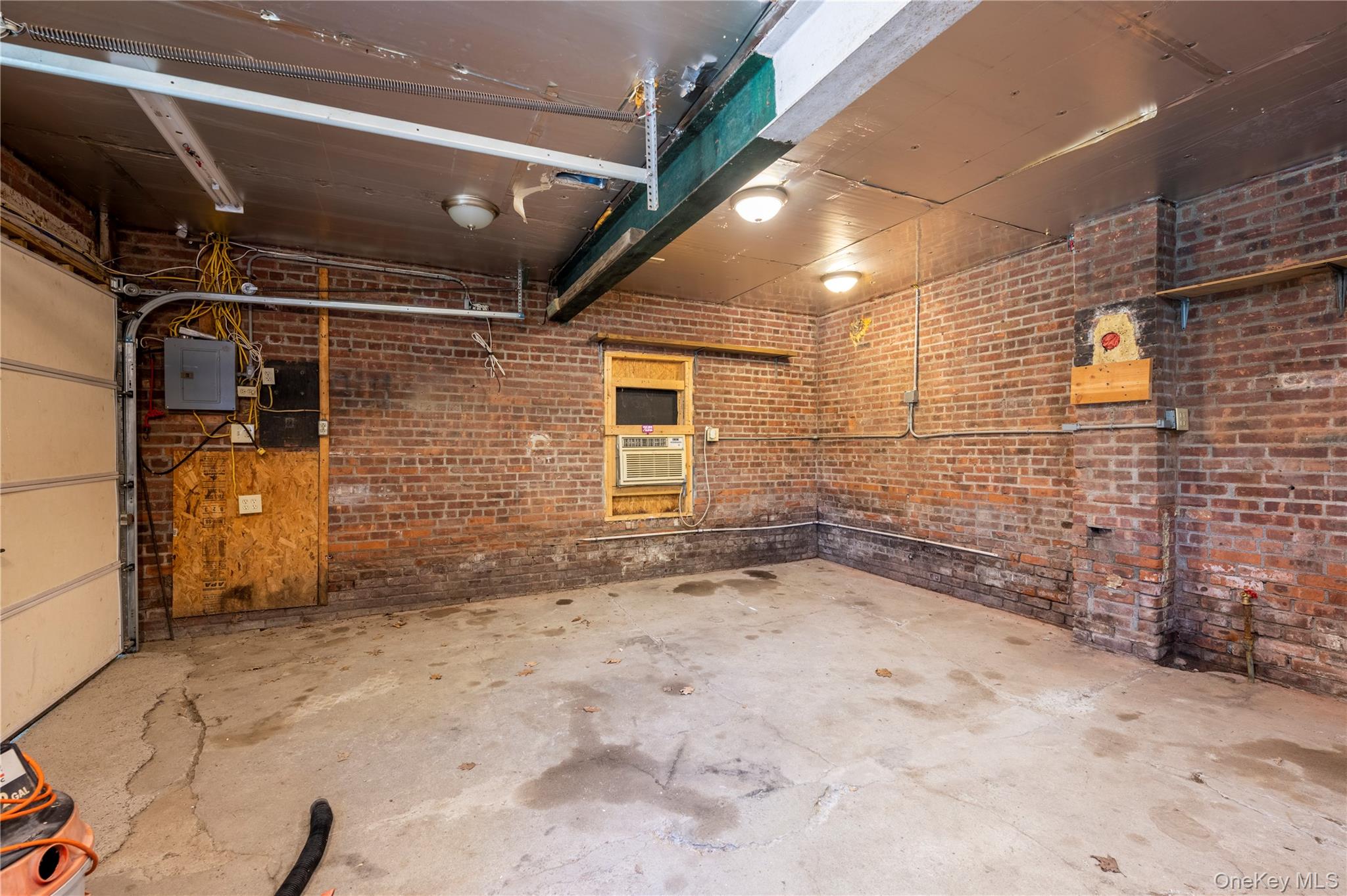 43 Leslie Road Property Photo 25