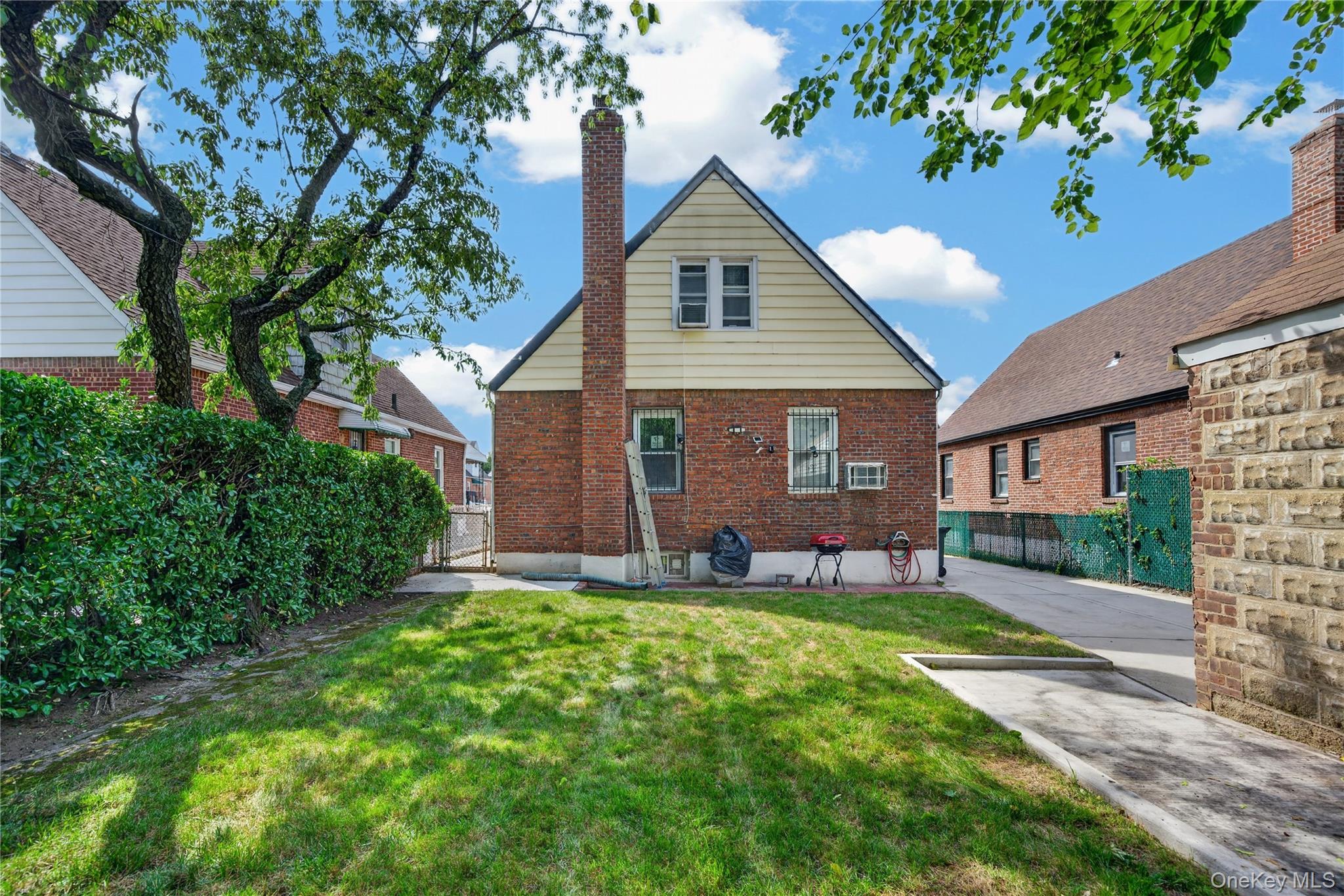 130-29 235th Street Property Photo 7