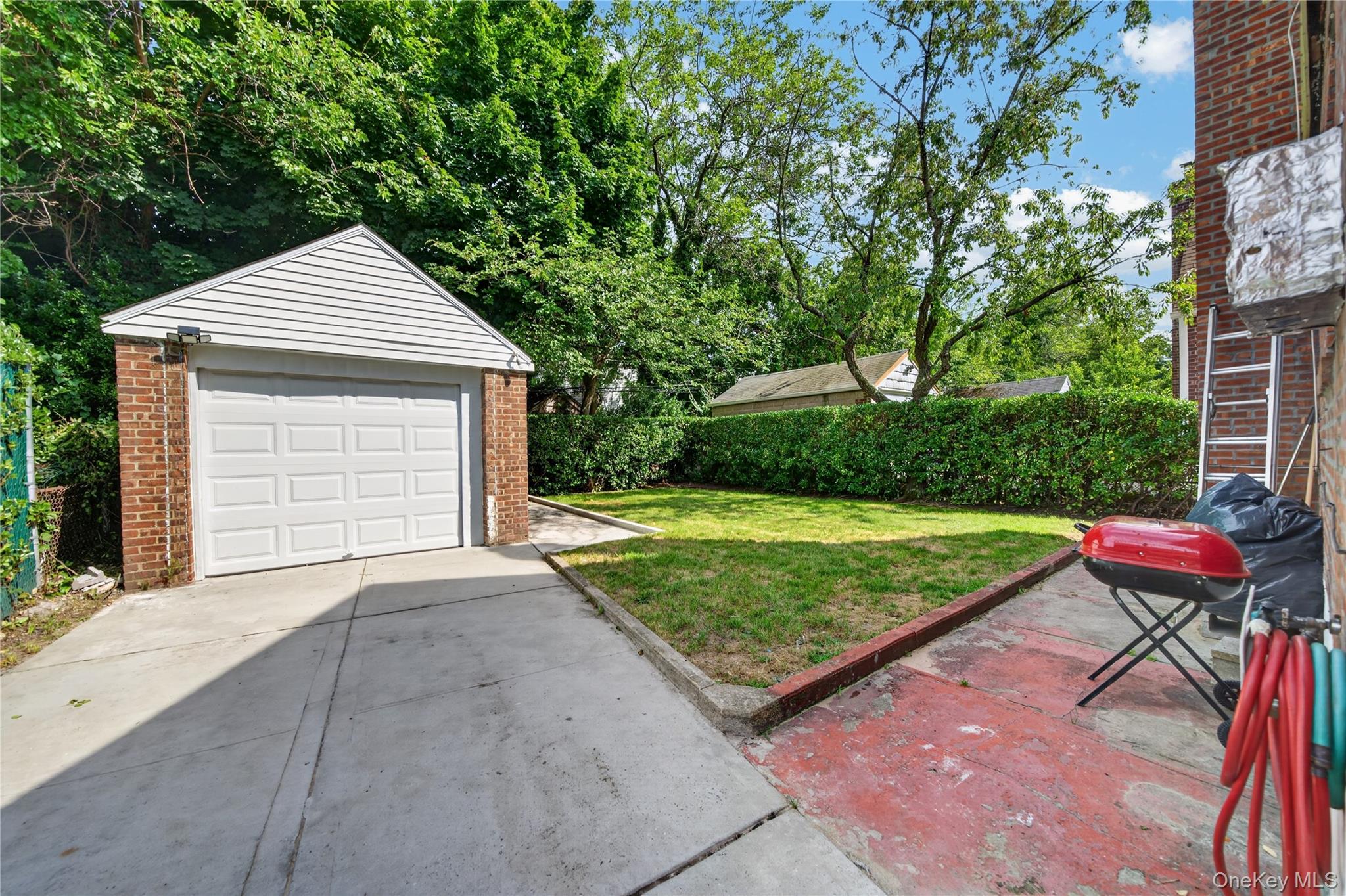 130-29 235th Street Property Photo 8