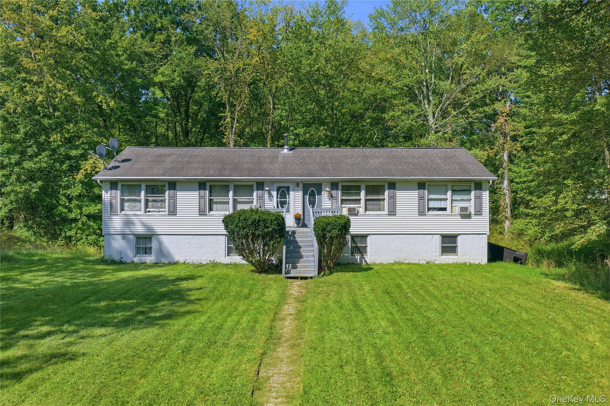 1228 Albany Post Road Property Photo 1