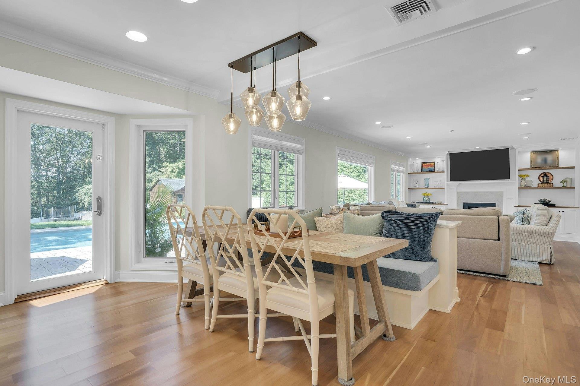 7 Stonehurst Lane Property Photo 30