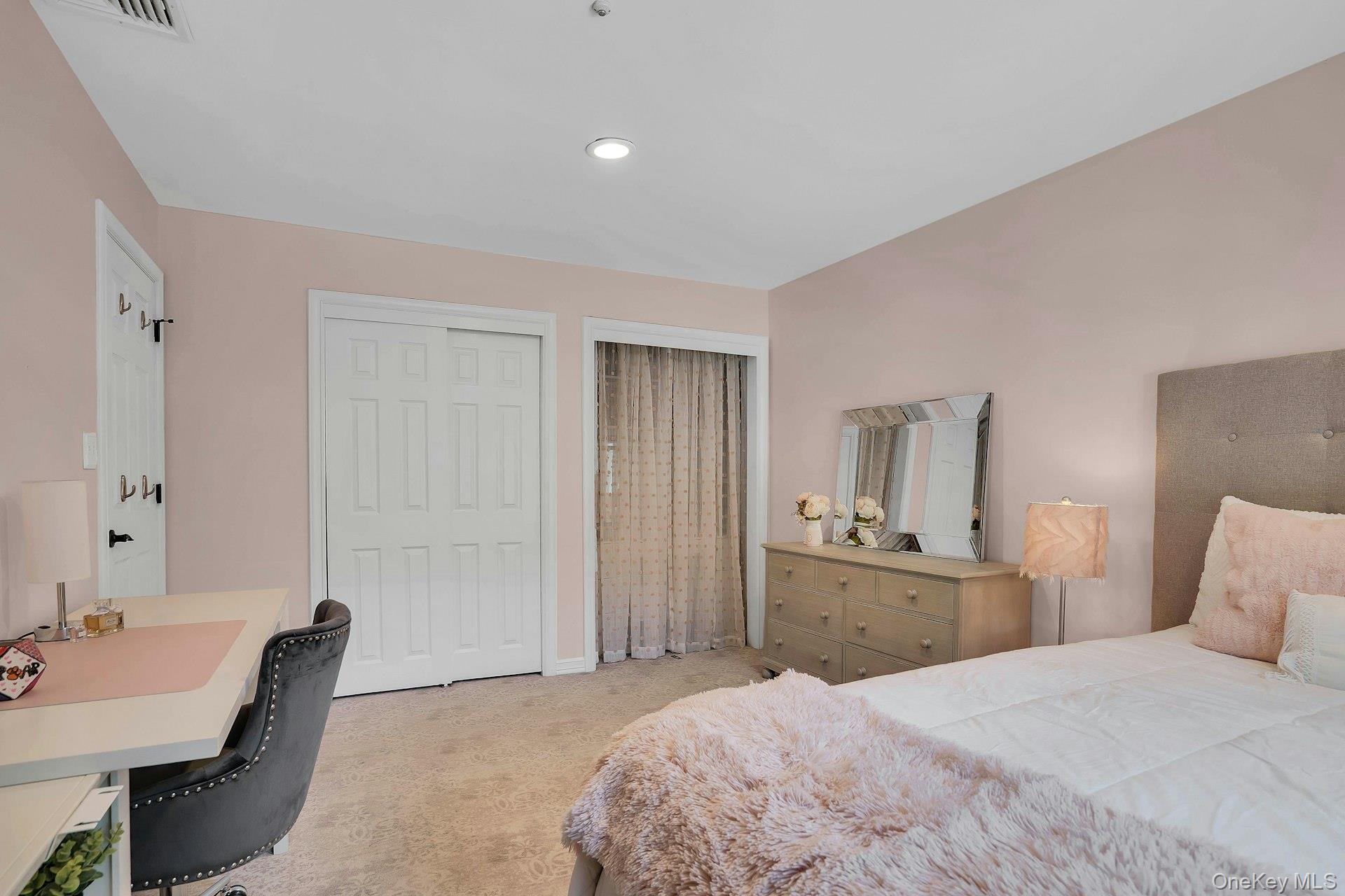 7 Stonehurst Lane Property Photo 35