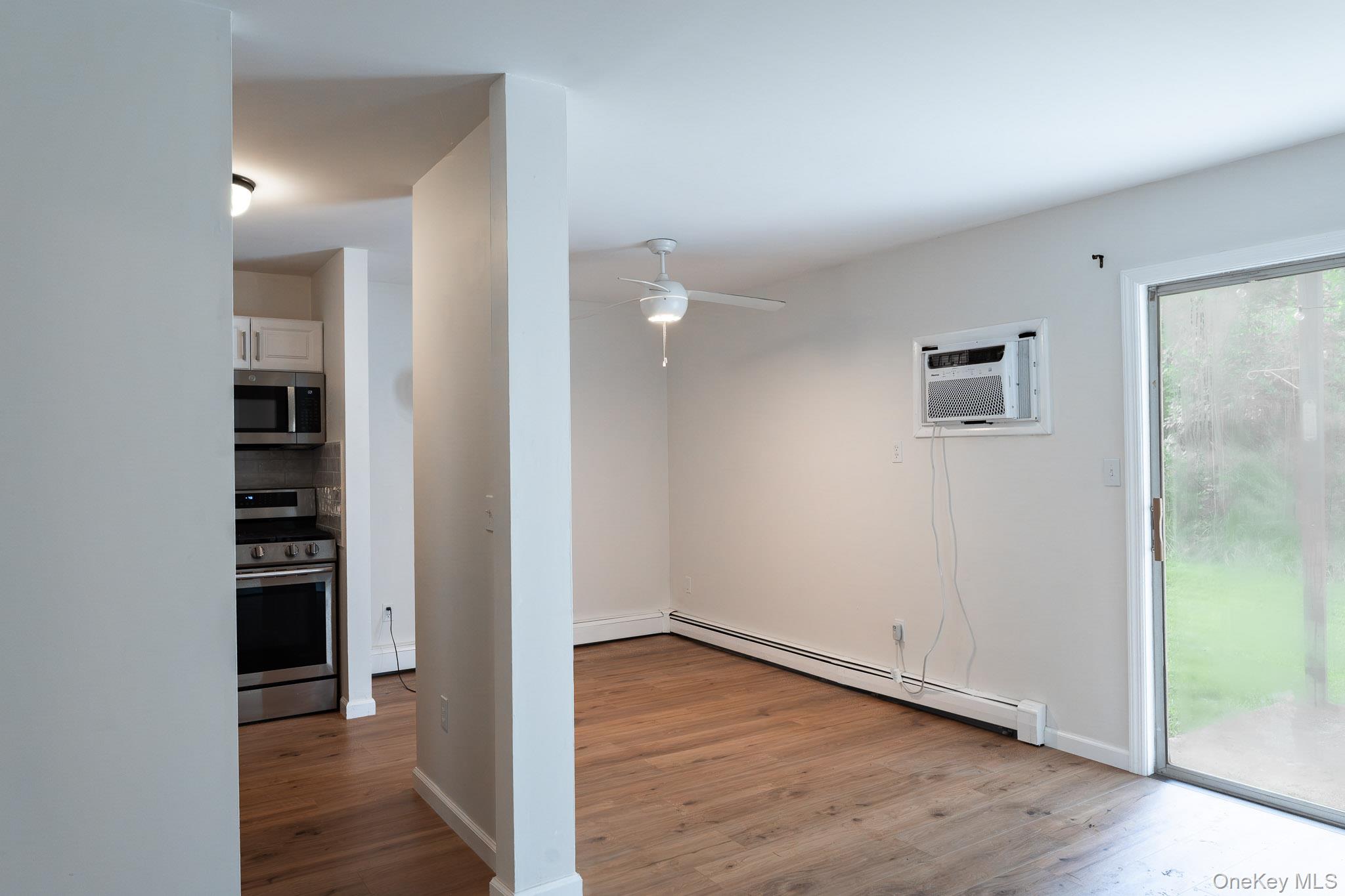 8 Ivy Court B Property Photo 4