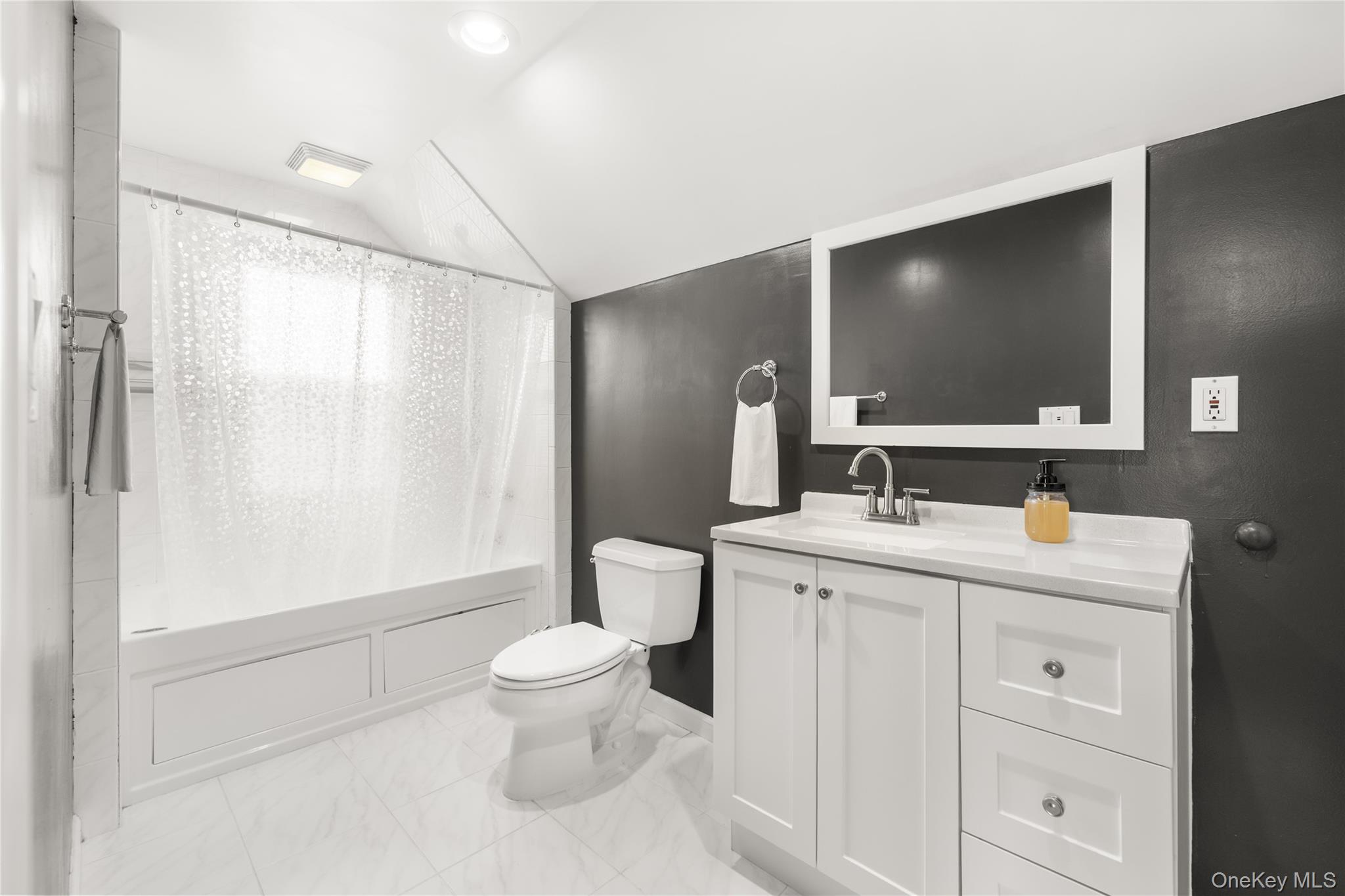 368 Catskill Avenue Property Photo 14