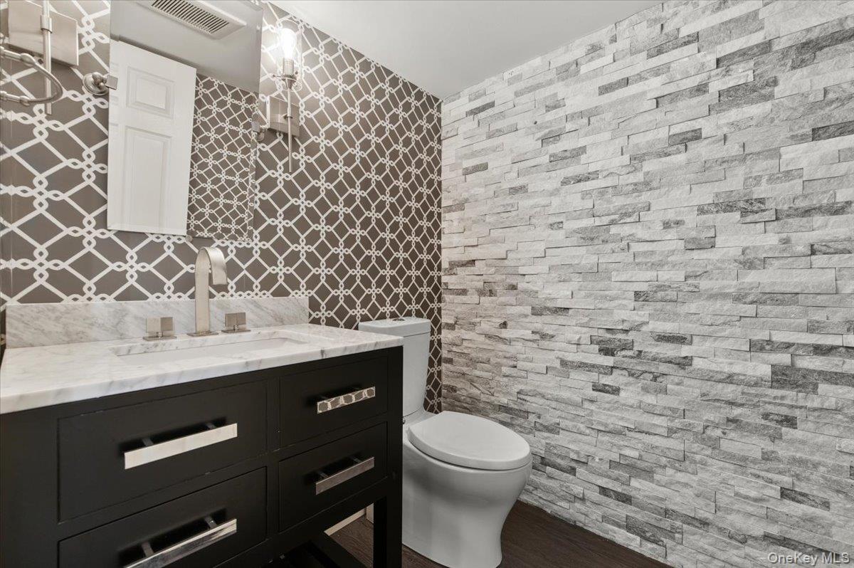 111 Barrett Road Property Photo 26