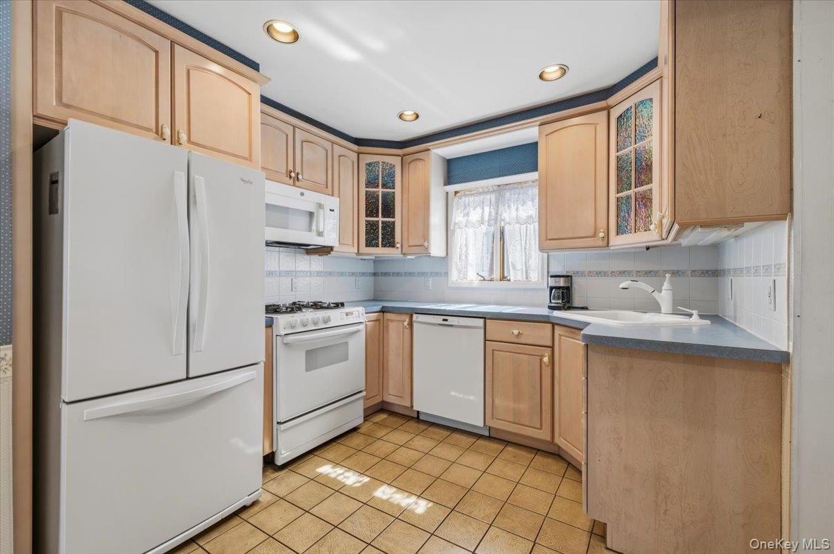 634 Broadway Property Photo 6
