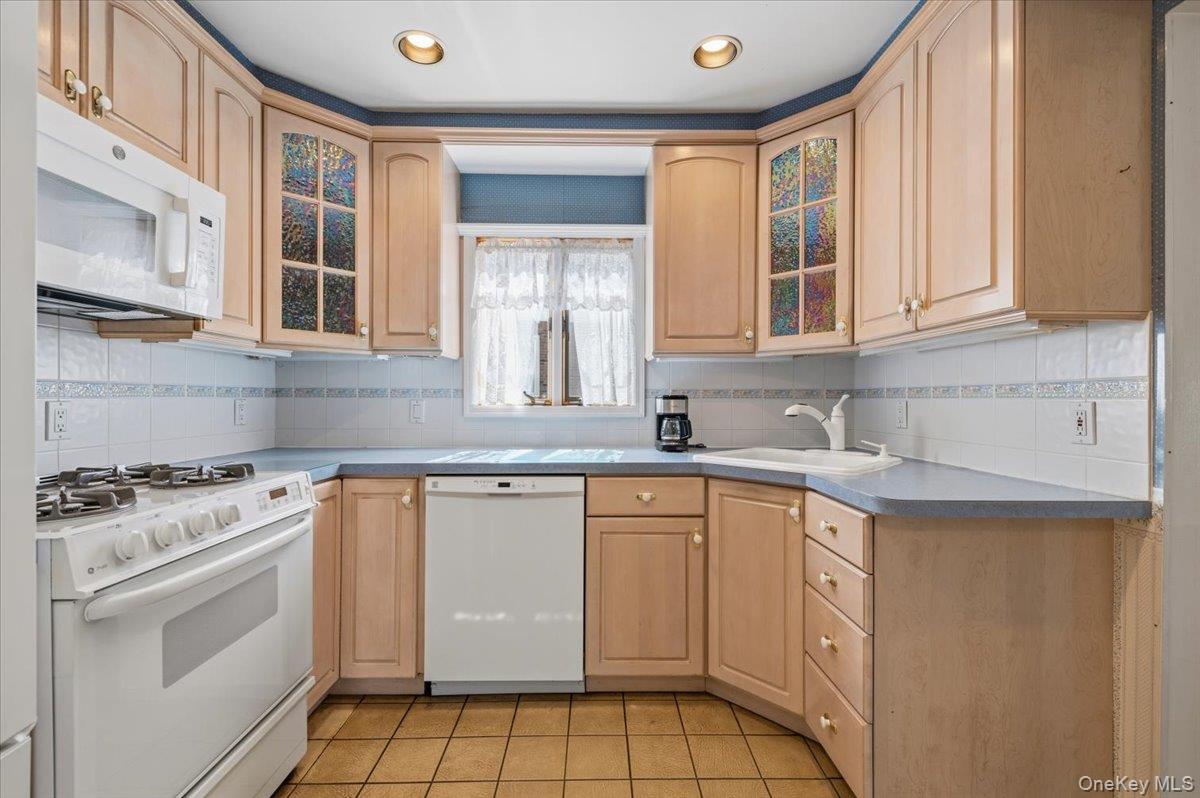 634 Broadway Property Photo 8