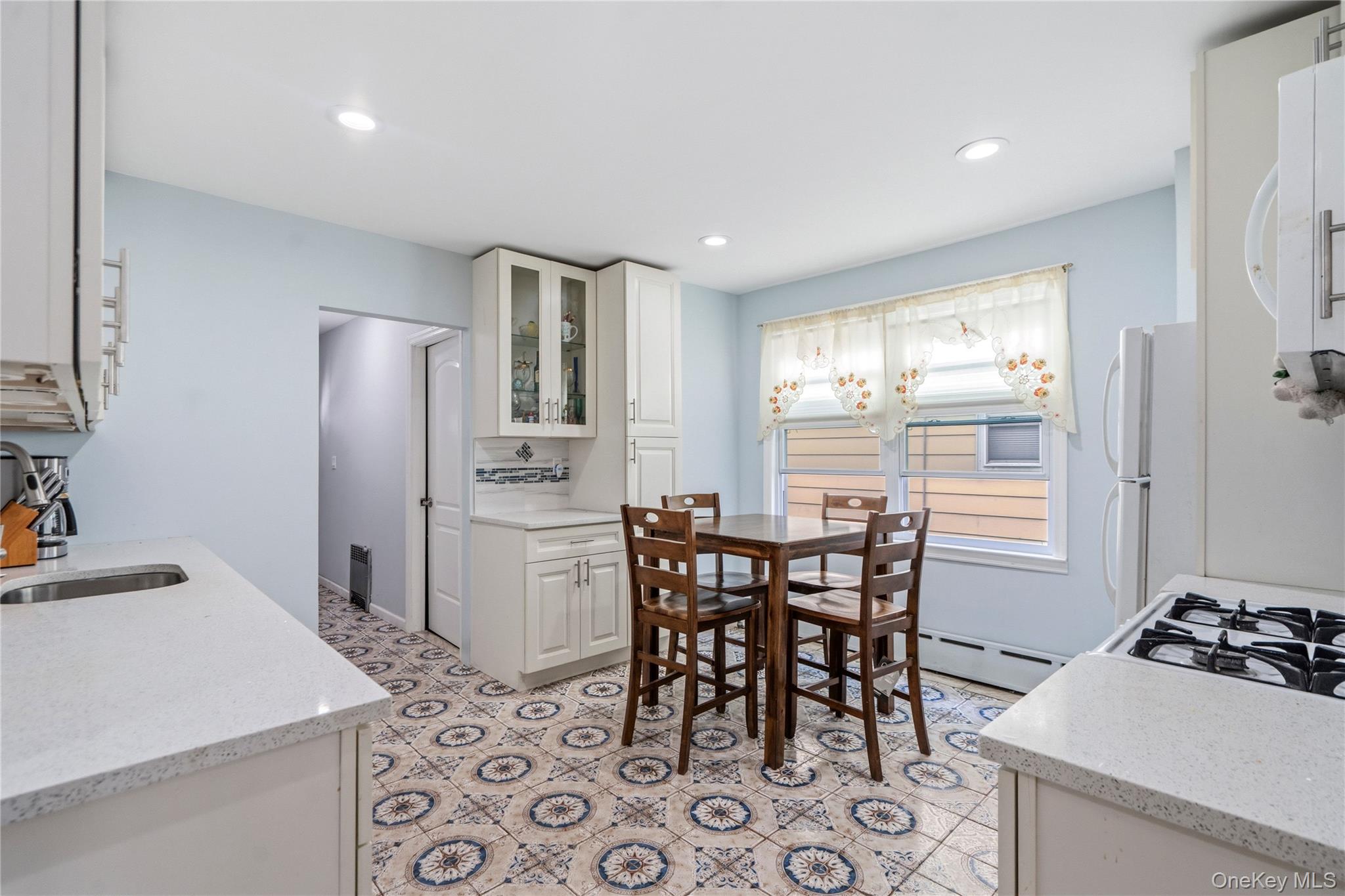 2347 125th Street Property Photo 5