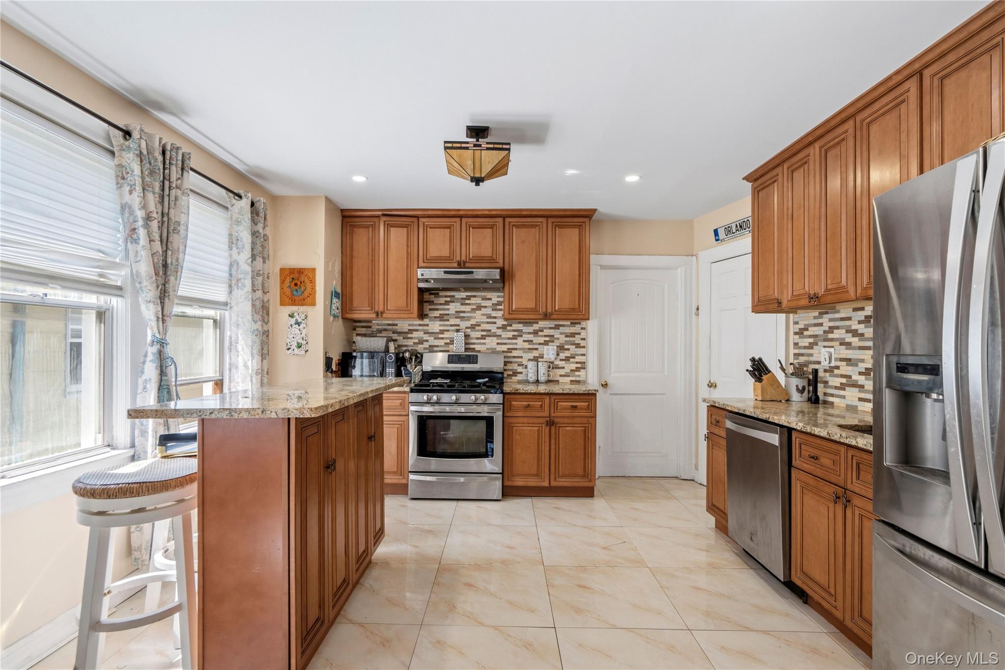 2347 125th Street Property Photo 15