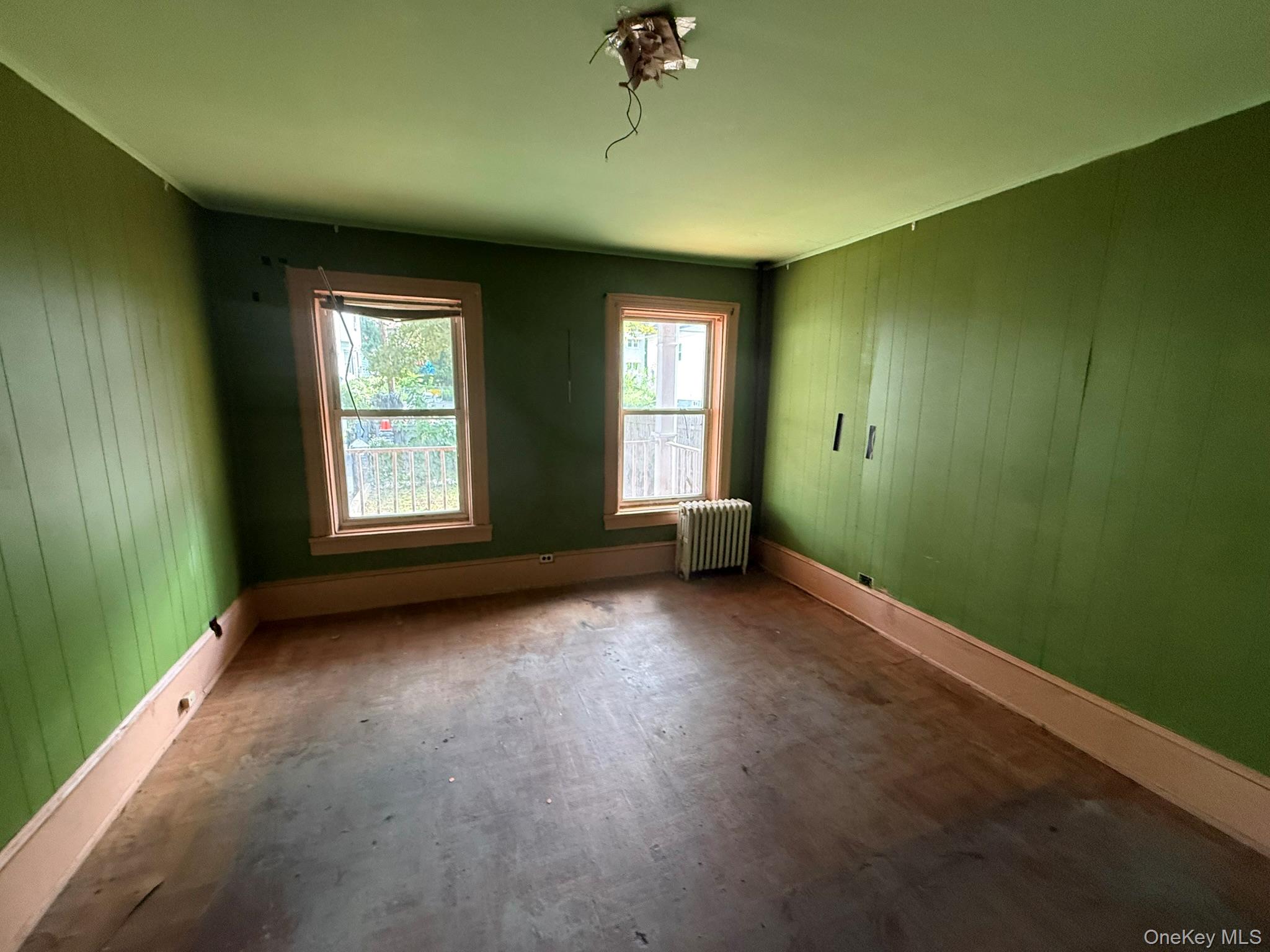 332 S 6th Avenue Property Photo 2