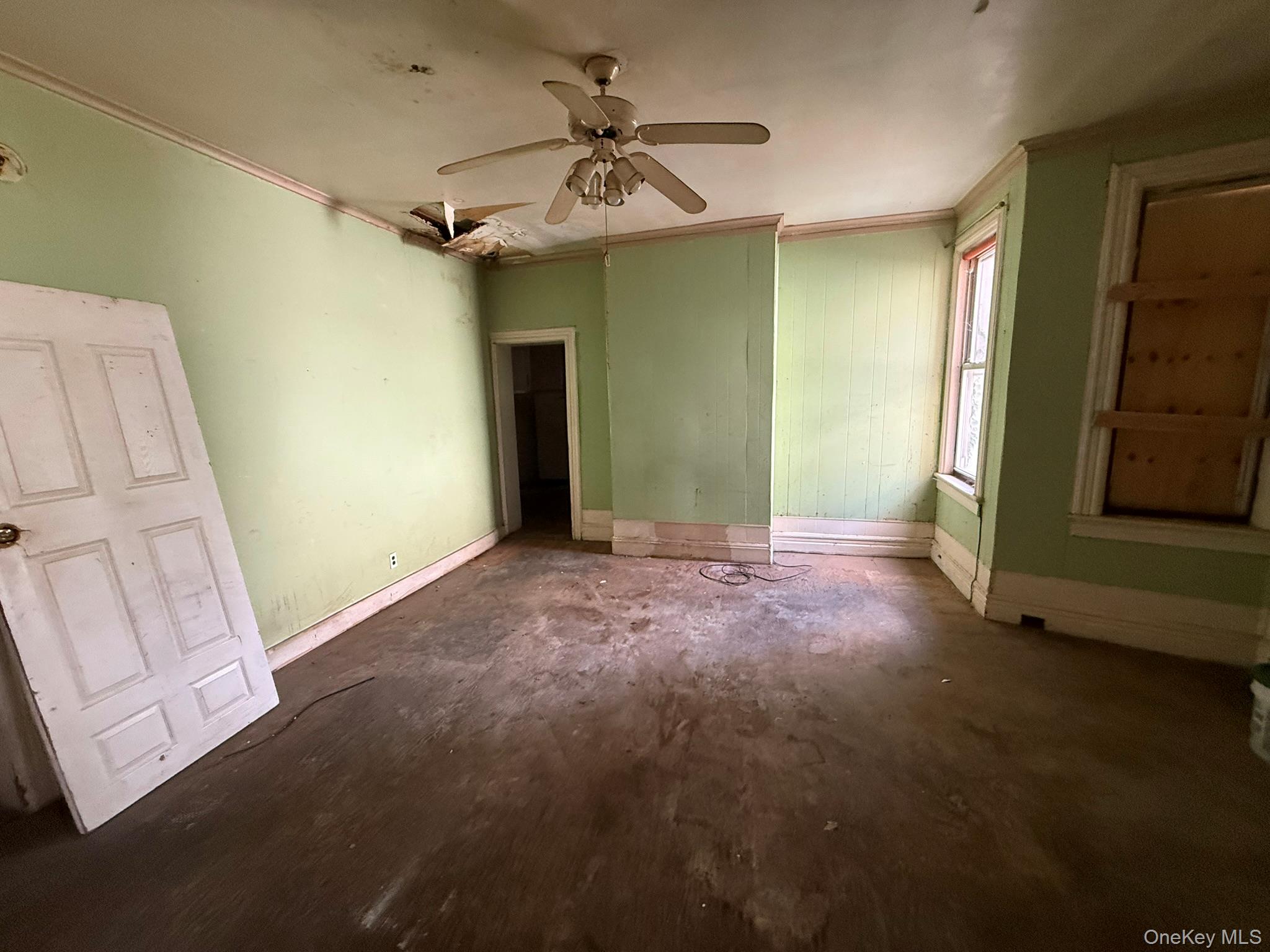 332 S 6th Avenue Property Photo 4