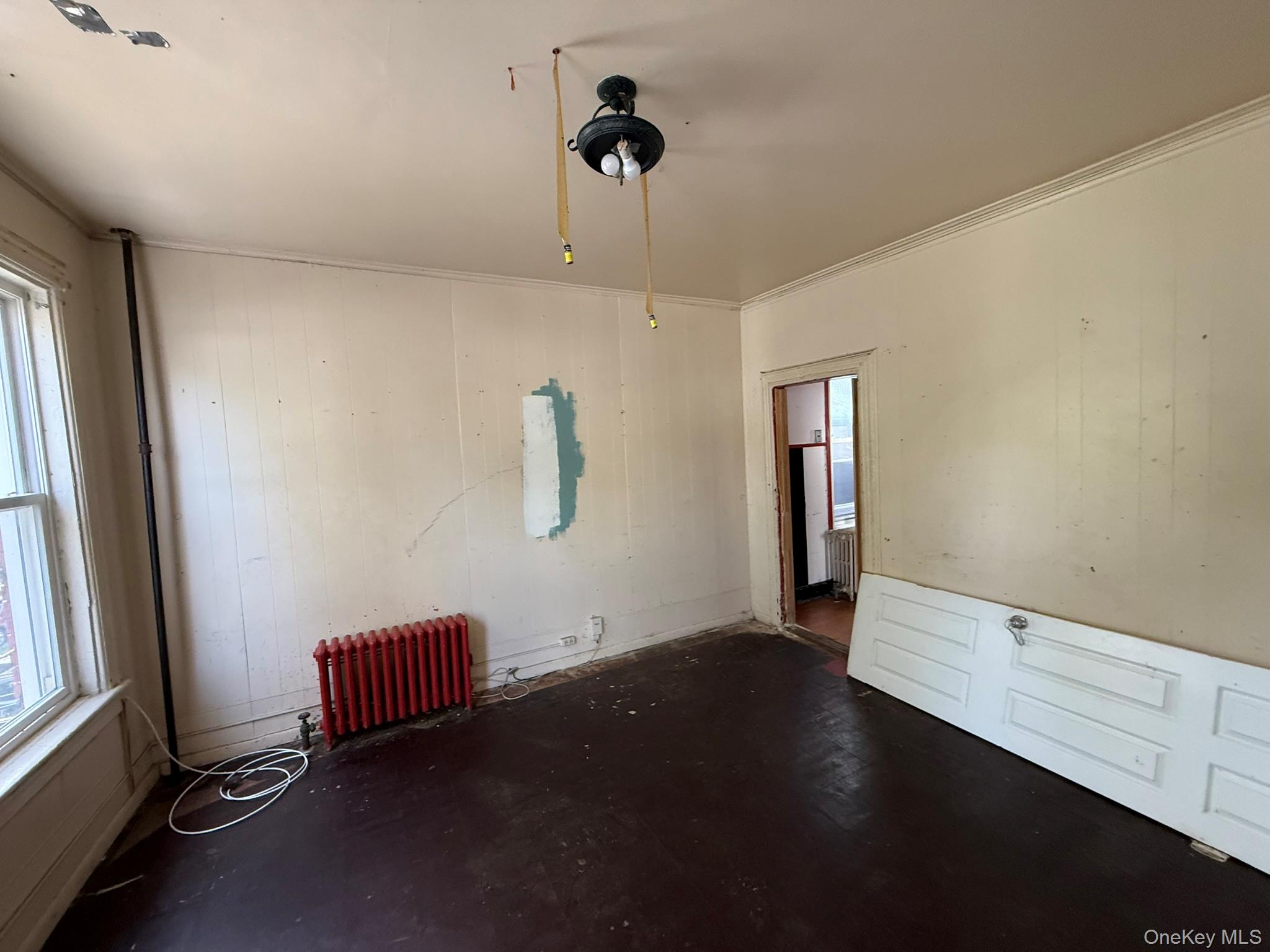 332 S 6th Avenue Property Photo 8