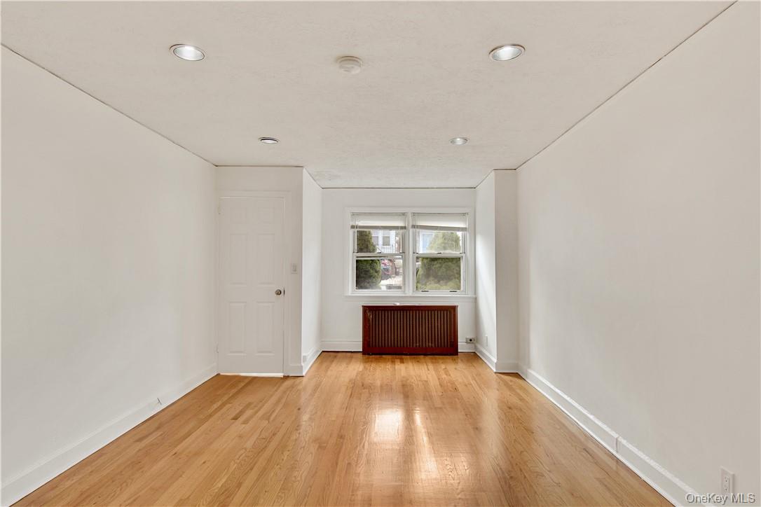 1840 Tomlinson Avenue 1 Property Photo 1
