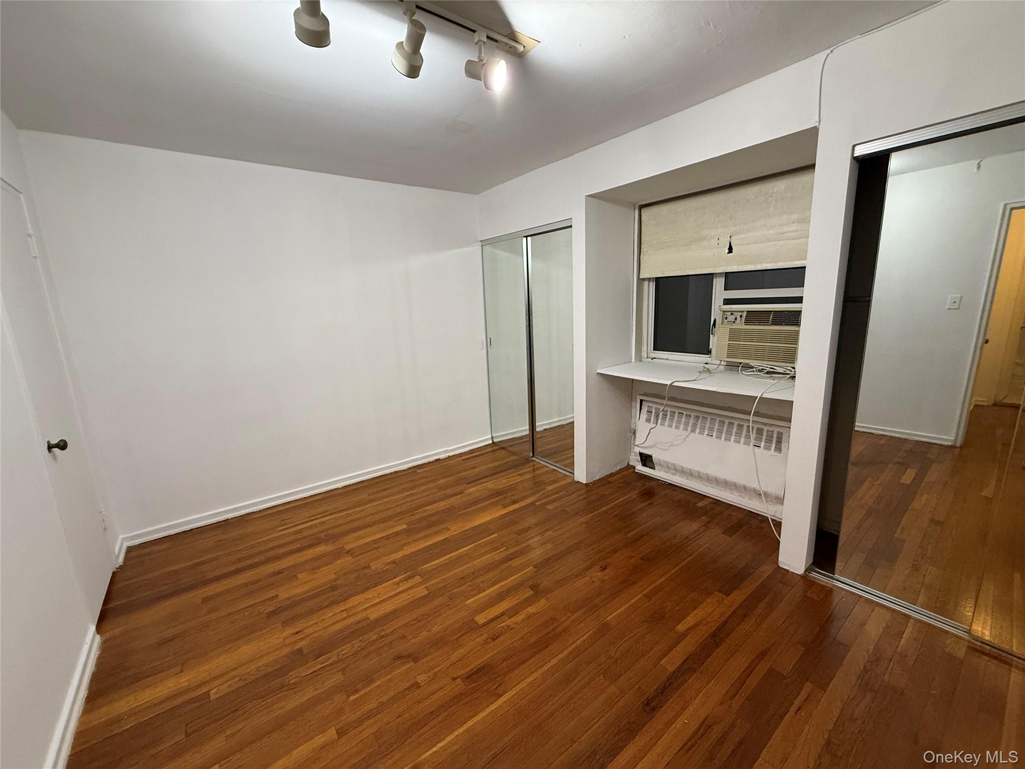 220-20 Stronghurst Avenue 20 Property Photo 7