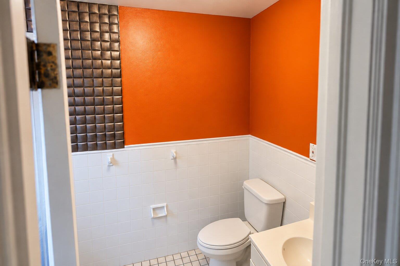 738 E 45th Street Property Photo 9
